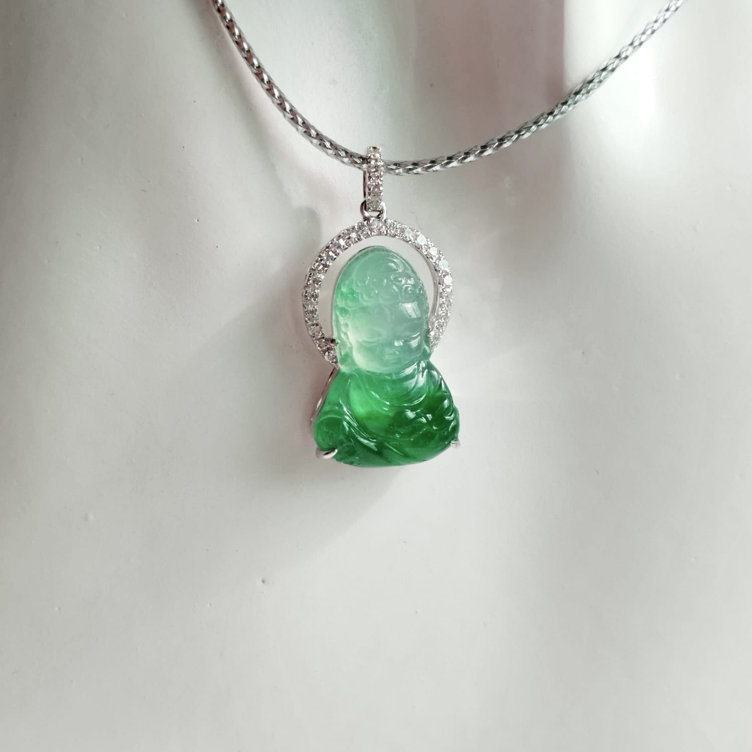 18K White Gold Icy Green Happy Baby Buddha Jade Pendant (PJA01094)