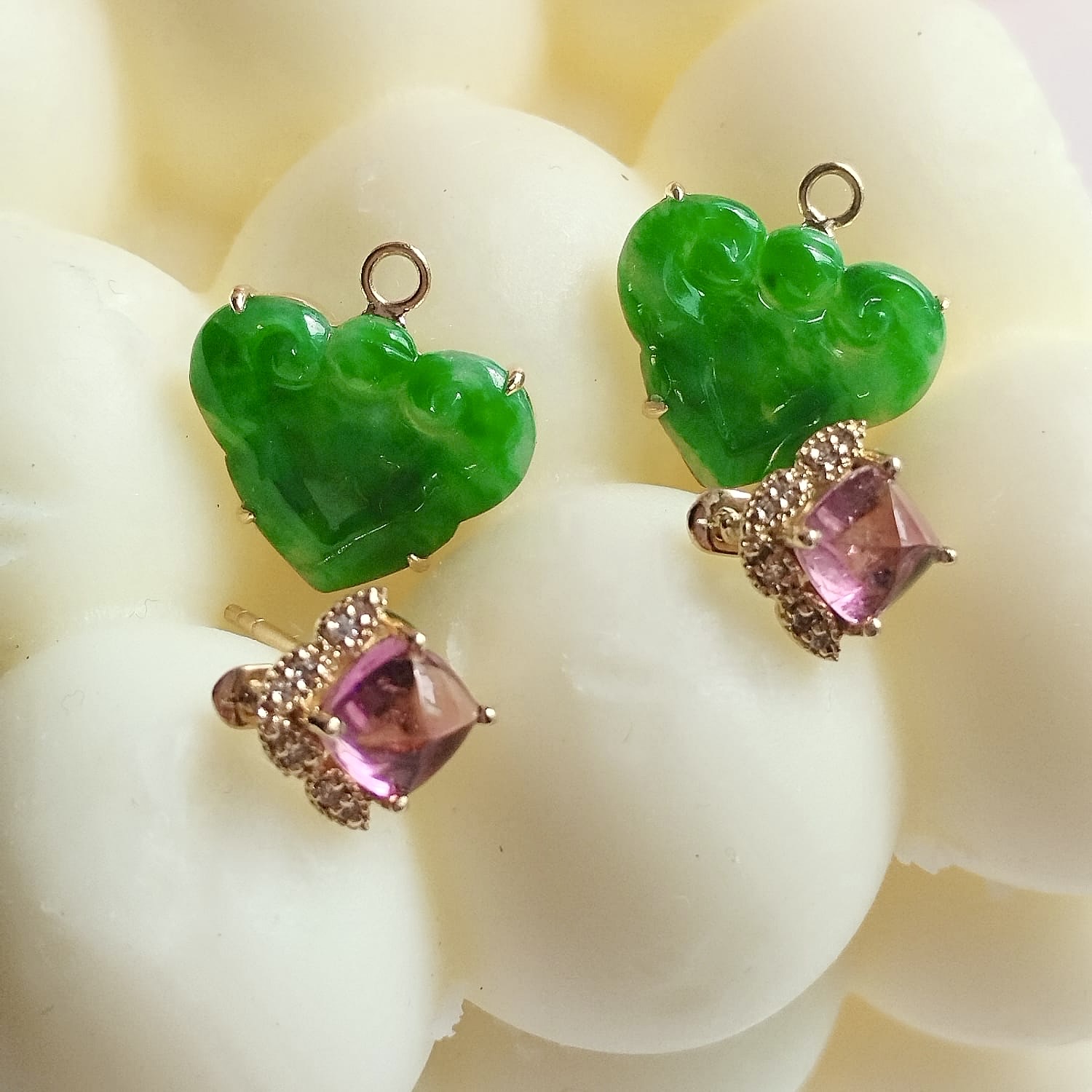 18K Yellow Gold Ruyi Jade & Tourmaline Earrings (PJA01053)