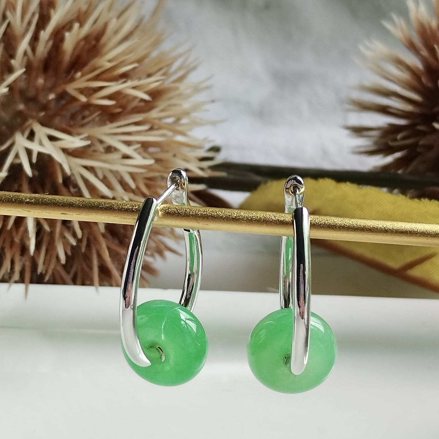 18K White Gold Hoop Donuts Earrings (PJA01030)