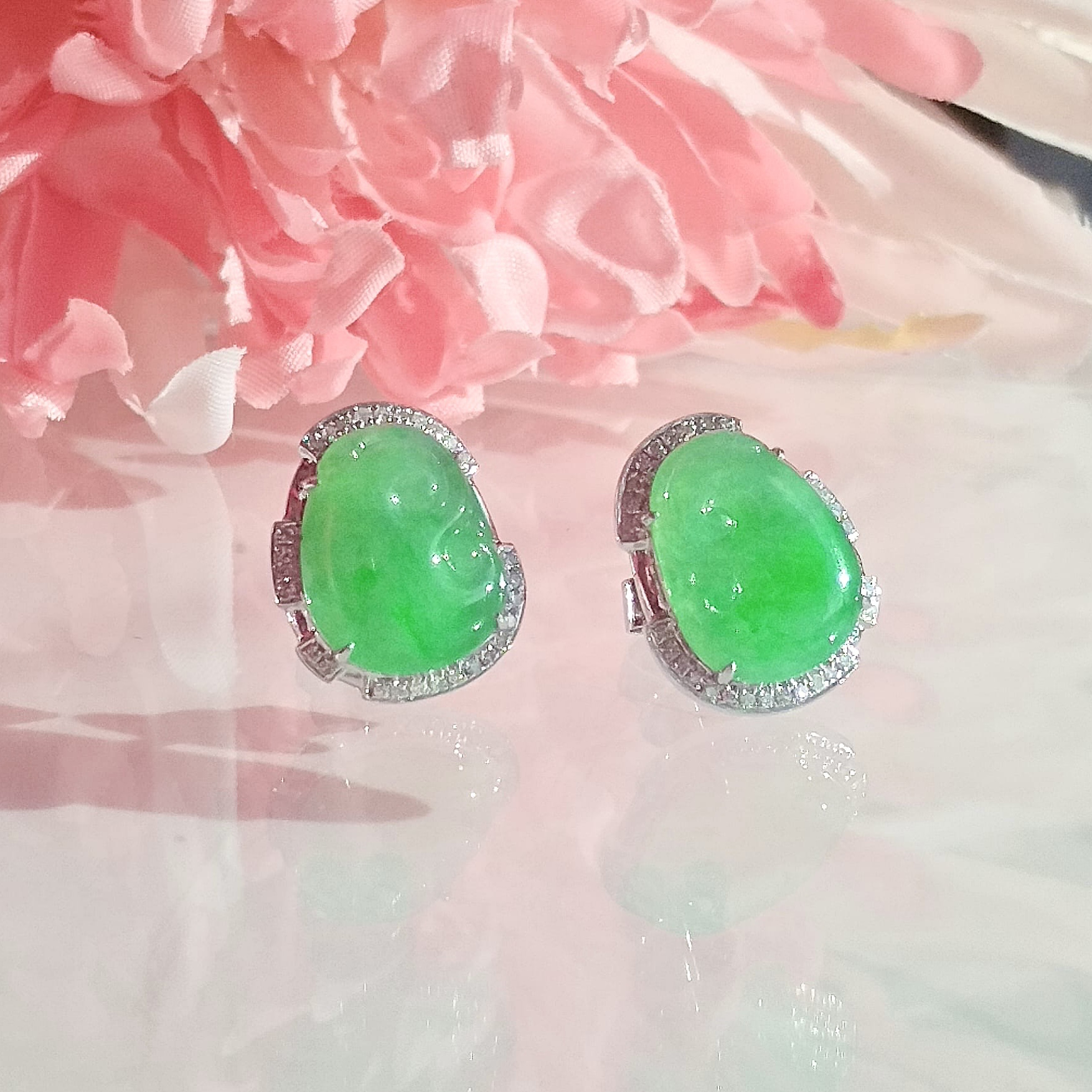 18K White Gold Ruyi Jade Earrings (PJA01086)
