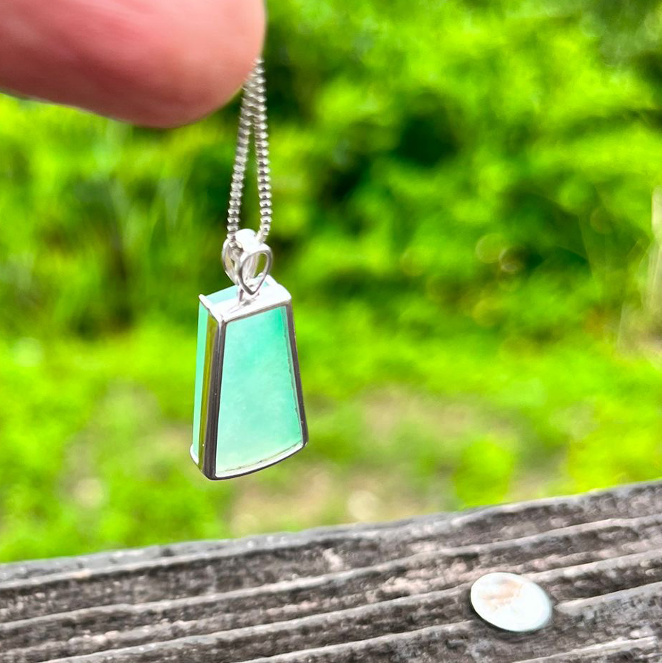 18K White Gold Trapezium 无事牌 Pendant (PJA00488)