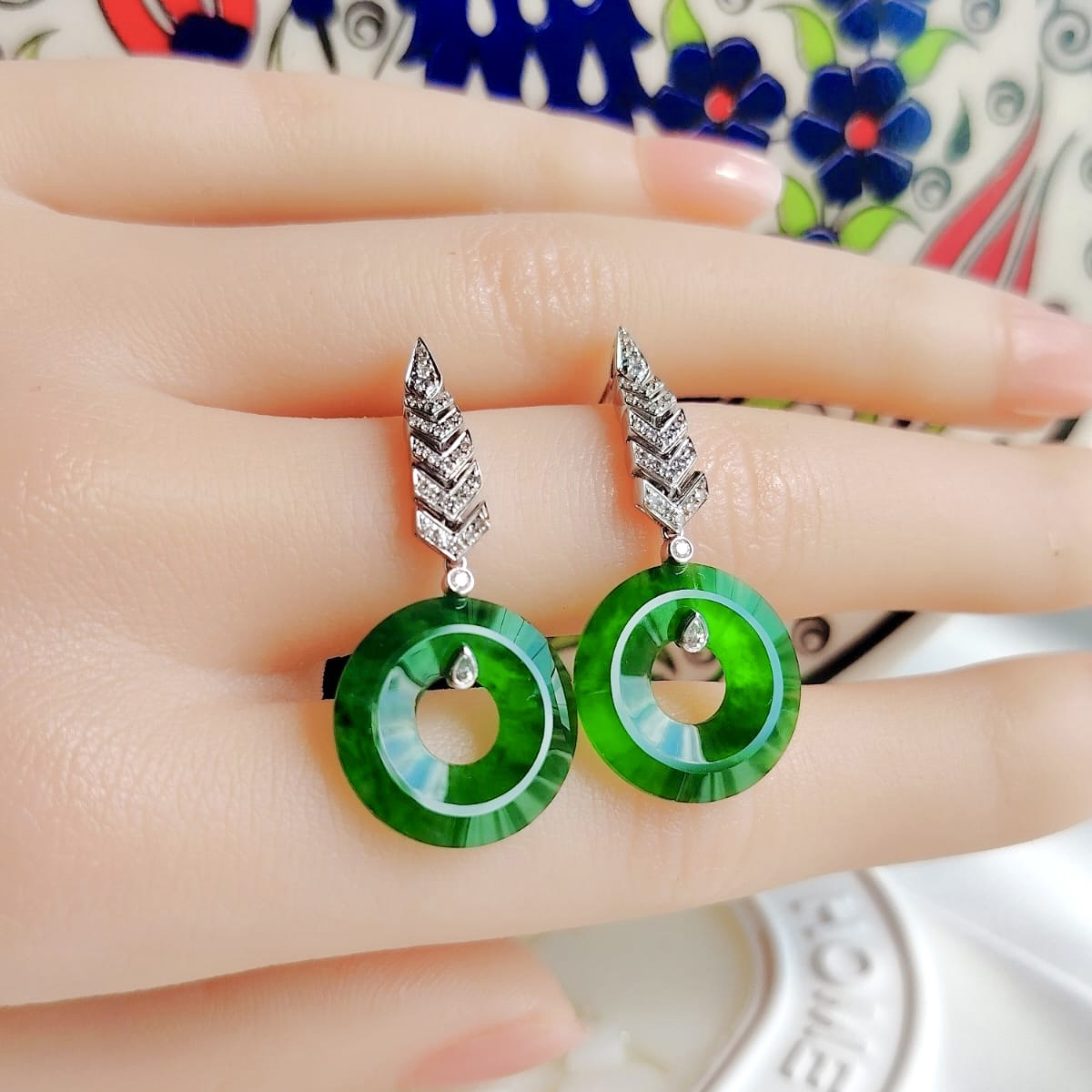 18K White Gold Green Earrings (PJA01166)
