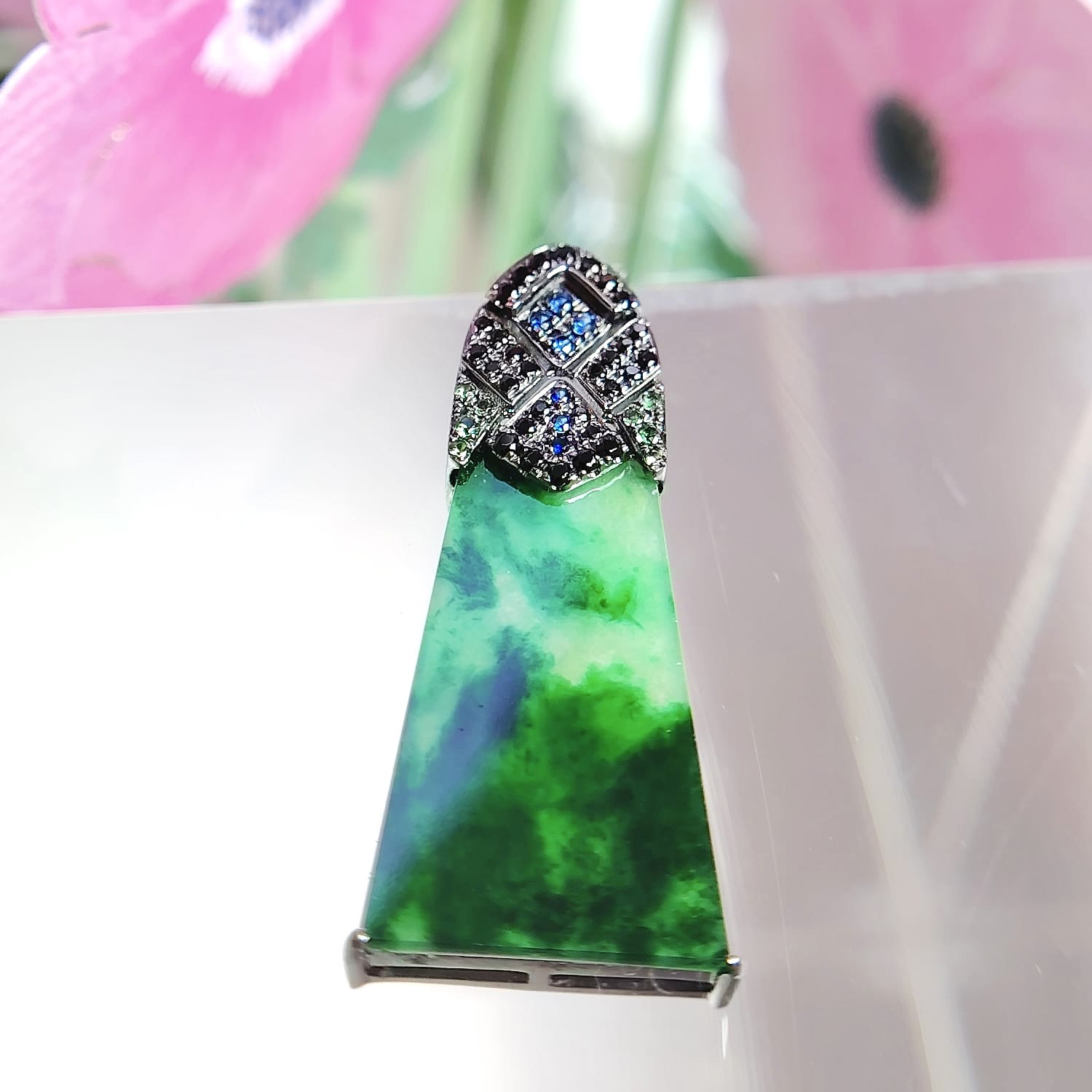 18K Black Gold Green Pendant (PJA00517D)