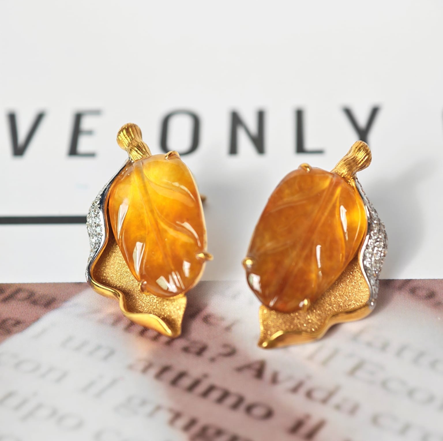 18K White & Yellow Gold Orange Jade Leaf Earrings (PJA01379A)