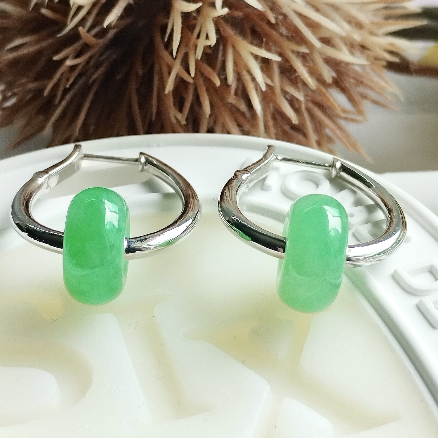 18K White Gold Hoop Donuts Earrings (PJA01030)