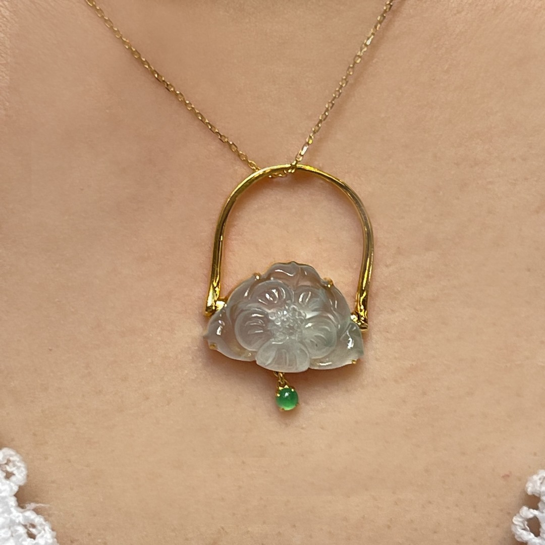 18K Yellow Gold Lotus Leaf Ring and Jade Pendant  (PJA00299)