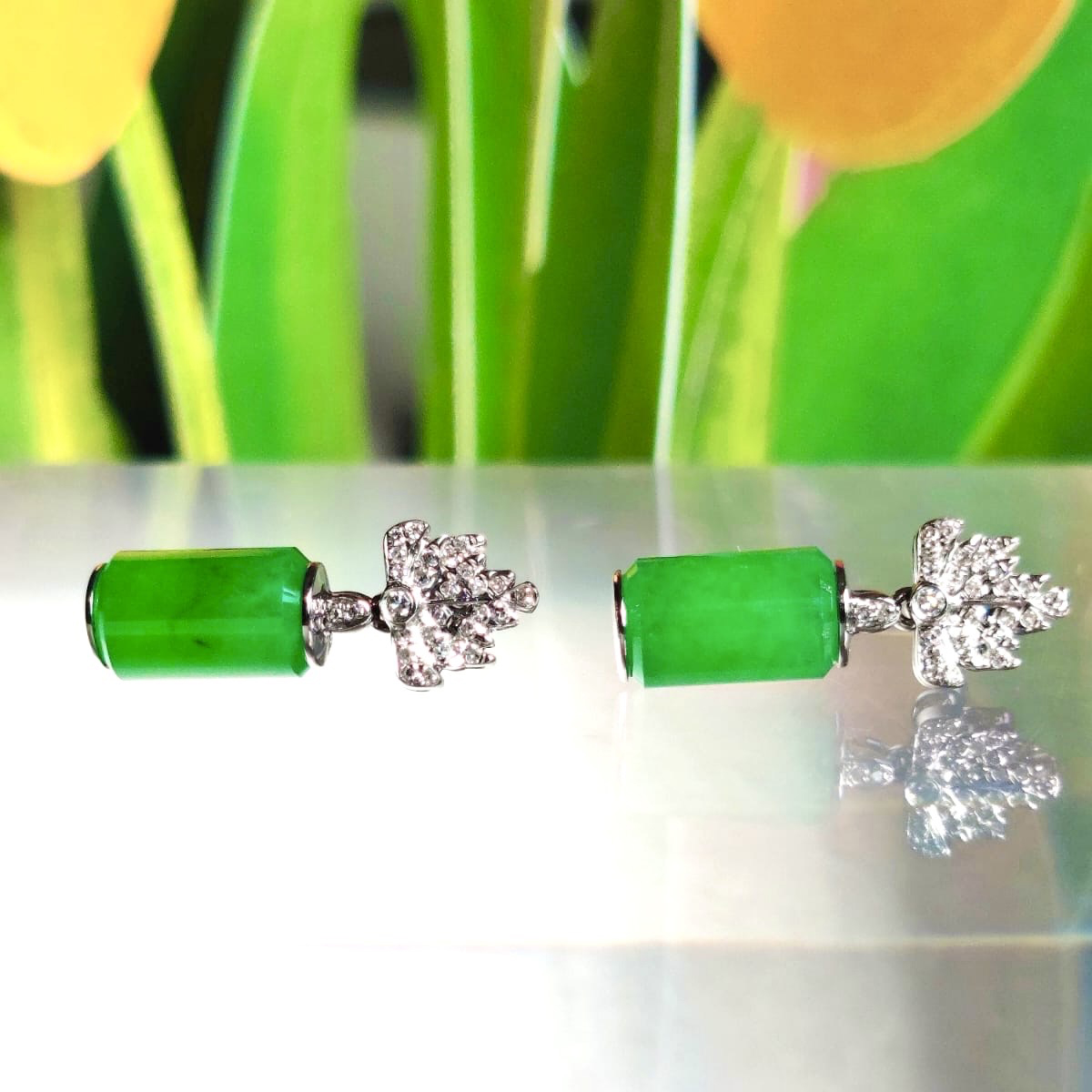 18K White Gold Green Lantern Jade Earrings (PJA01104)