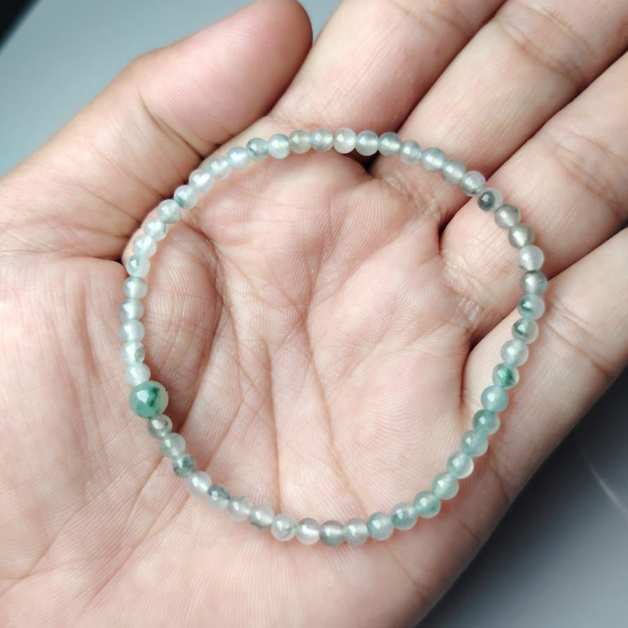 Icy Colorless with Bluish Green Floating Flowers Beads Bracelet (PJA00592)