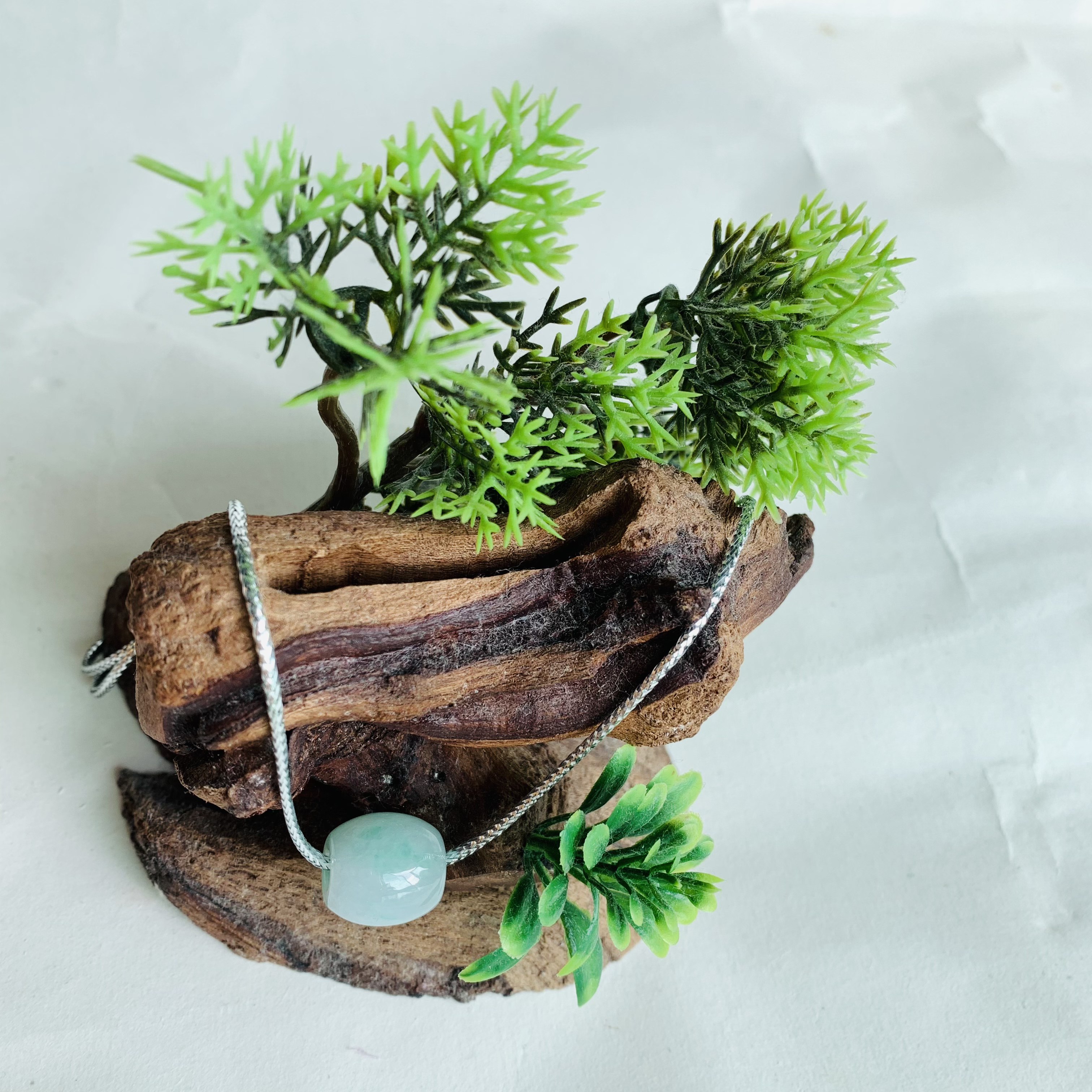 Pale Green Jade Barrel "Lu Lu Tong" (PJA00587)