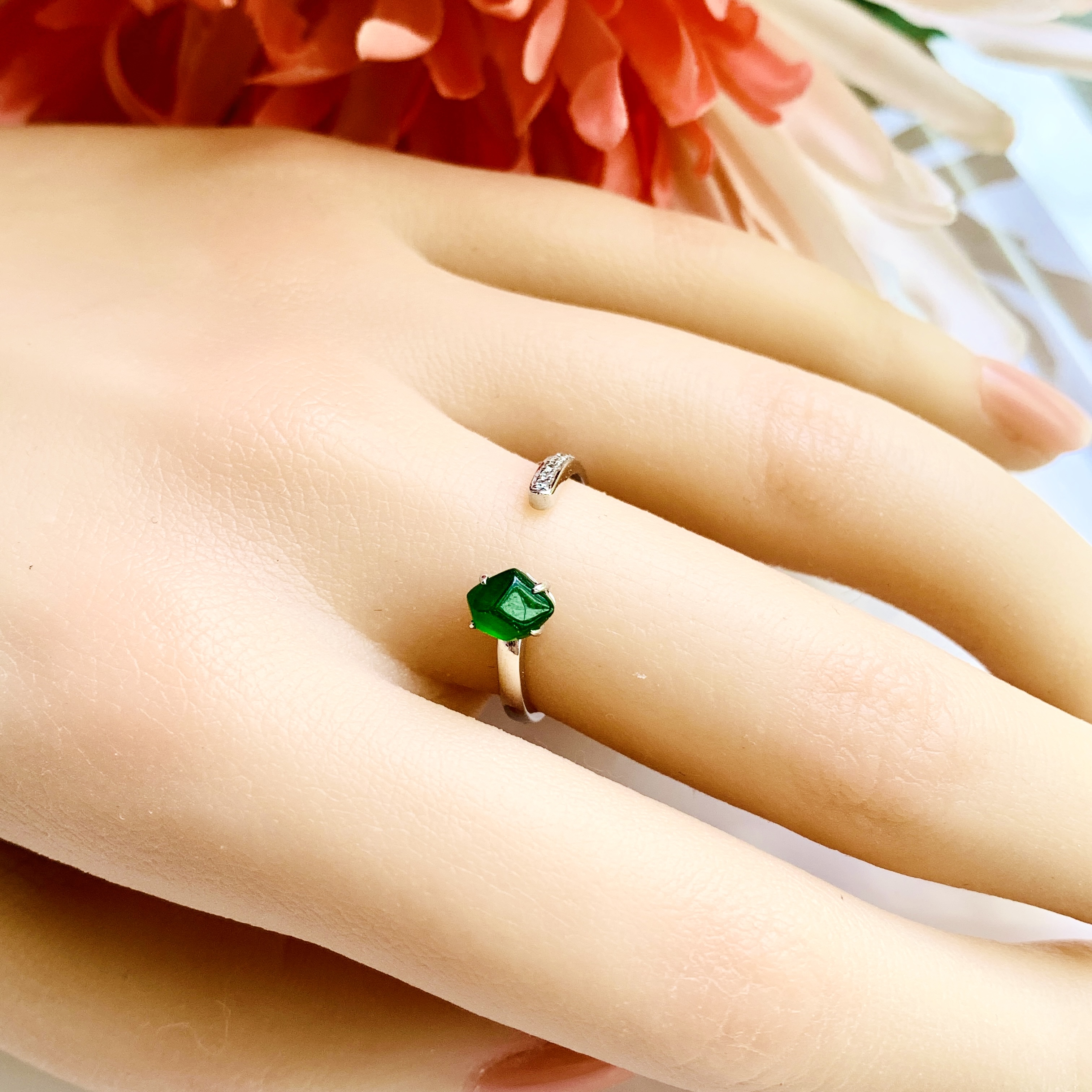 18k White Gold Irregular Shape Jade Ring (PJA00933)