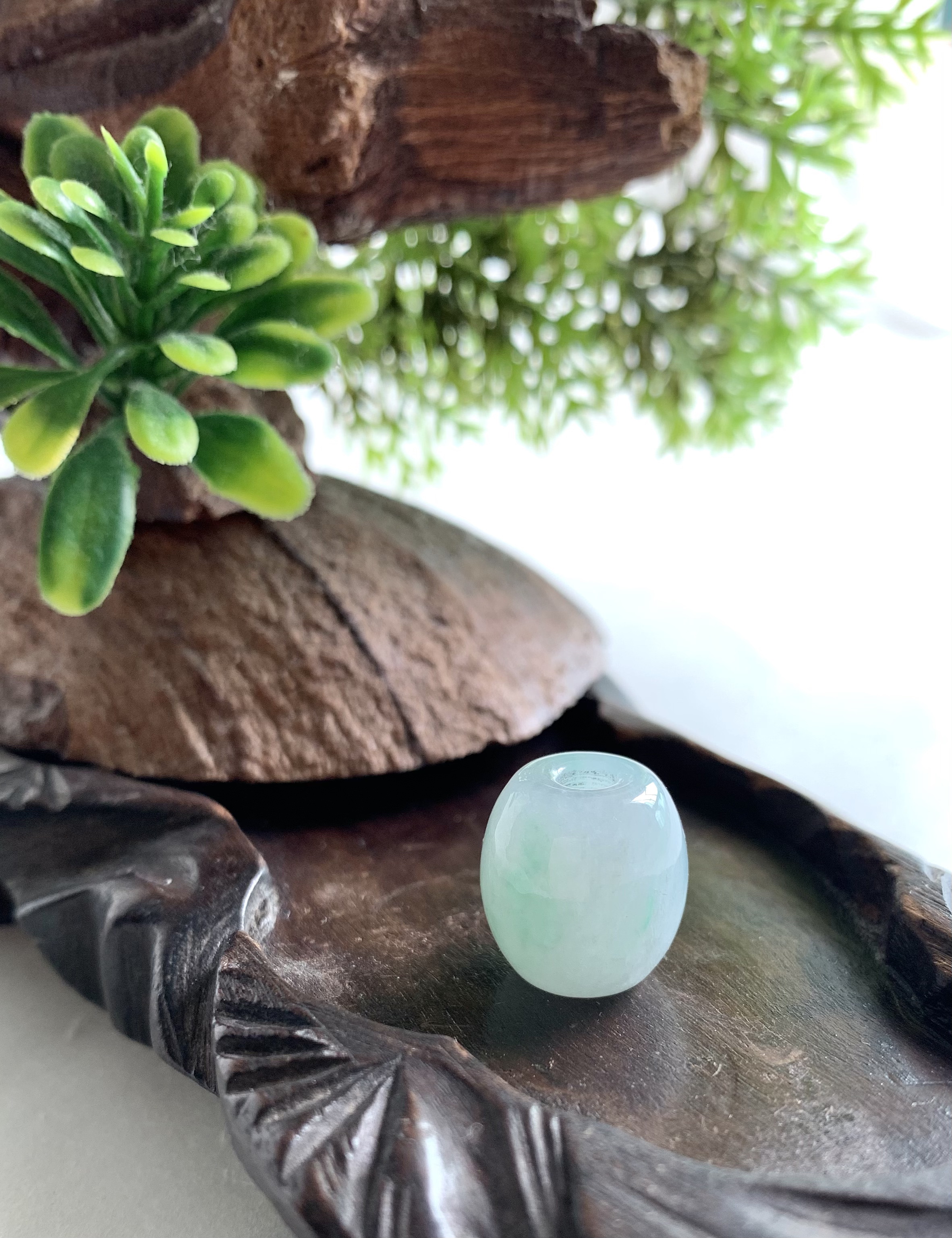Pale Green Jade Barrel "Lu Lu Tong" (PJA00587)