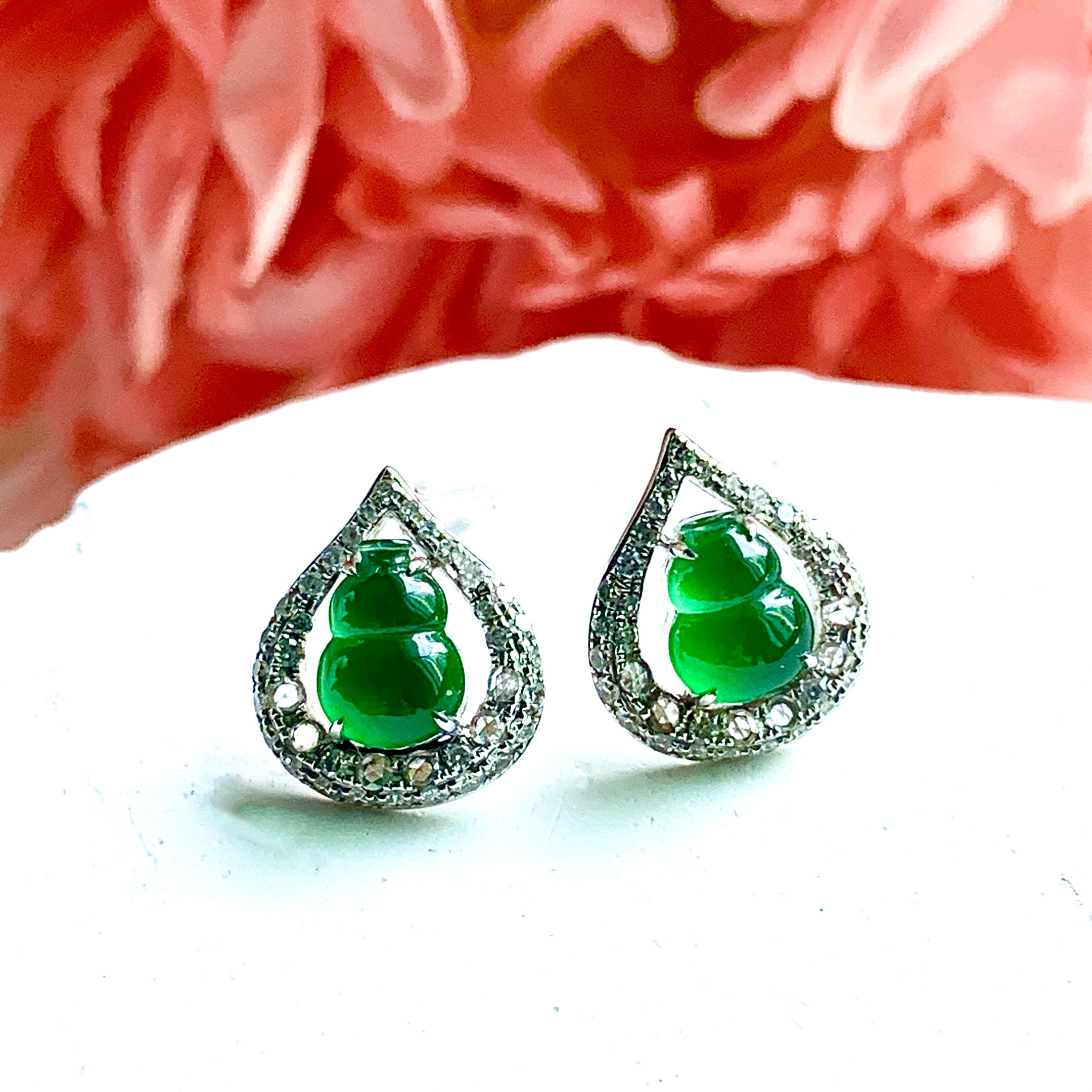 18K White Gold Green Gourd “葫芦” Earrings (PJA00995)