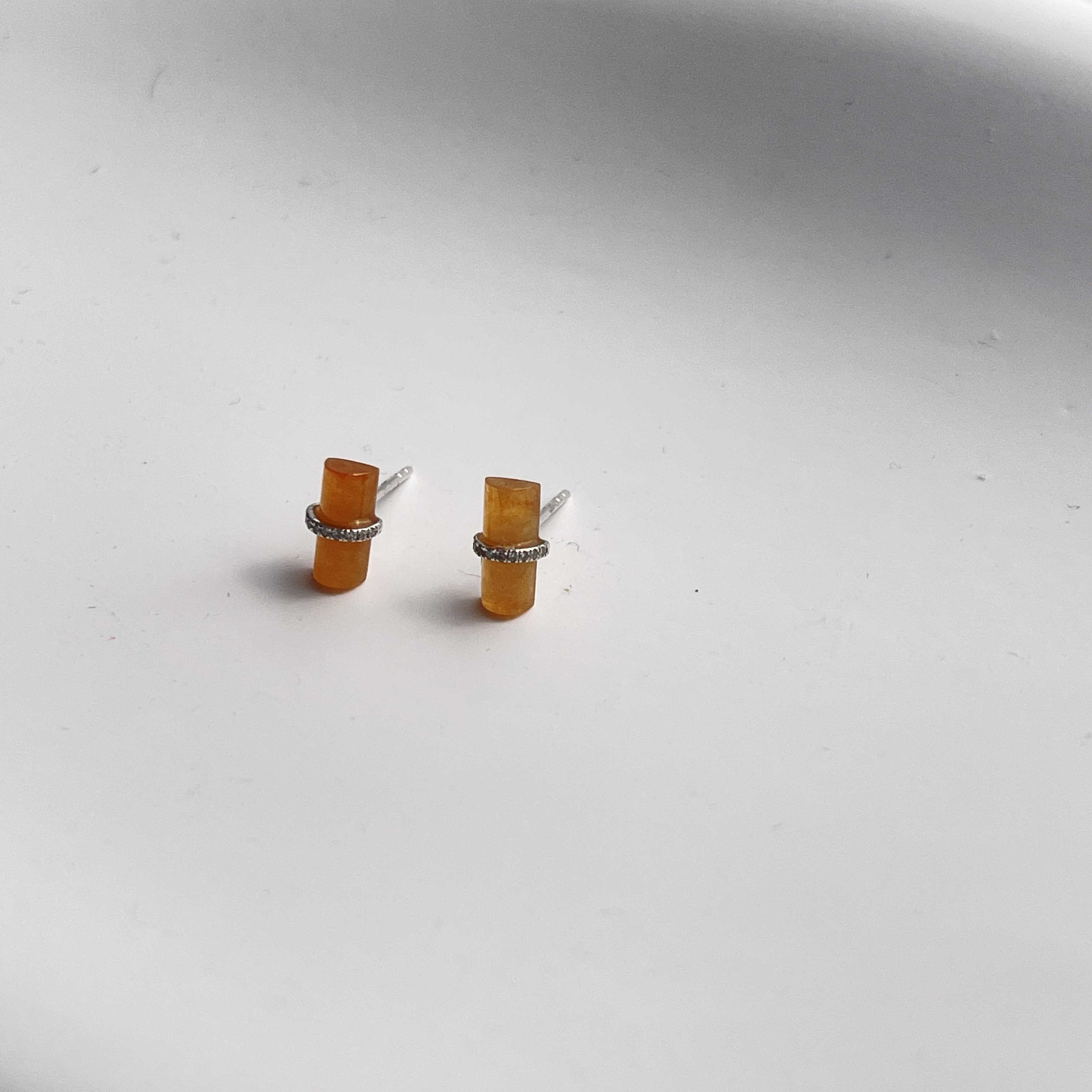 18K White Gold Green Jade Cabochons Earrings (PJA00301)