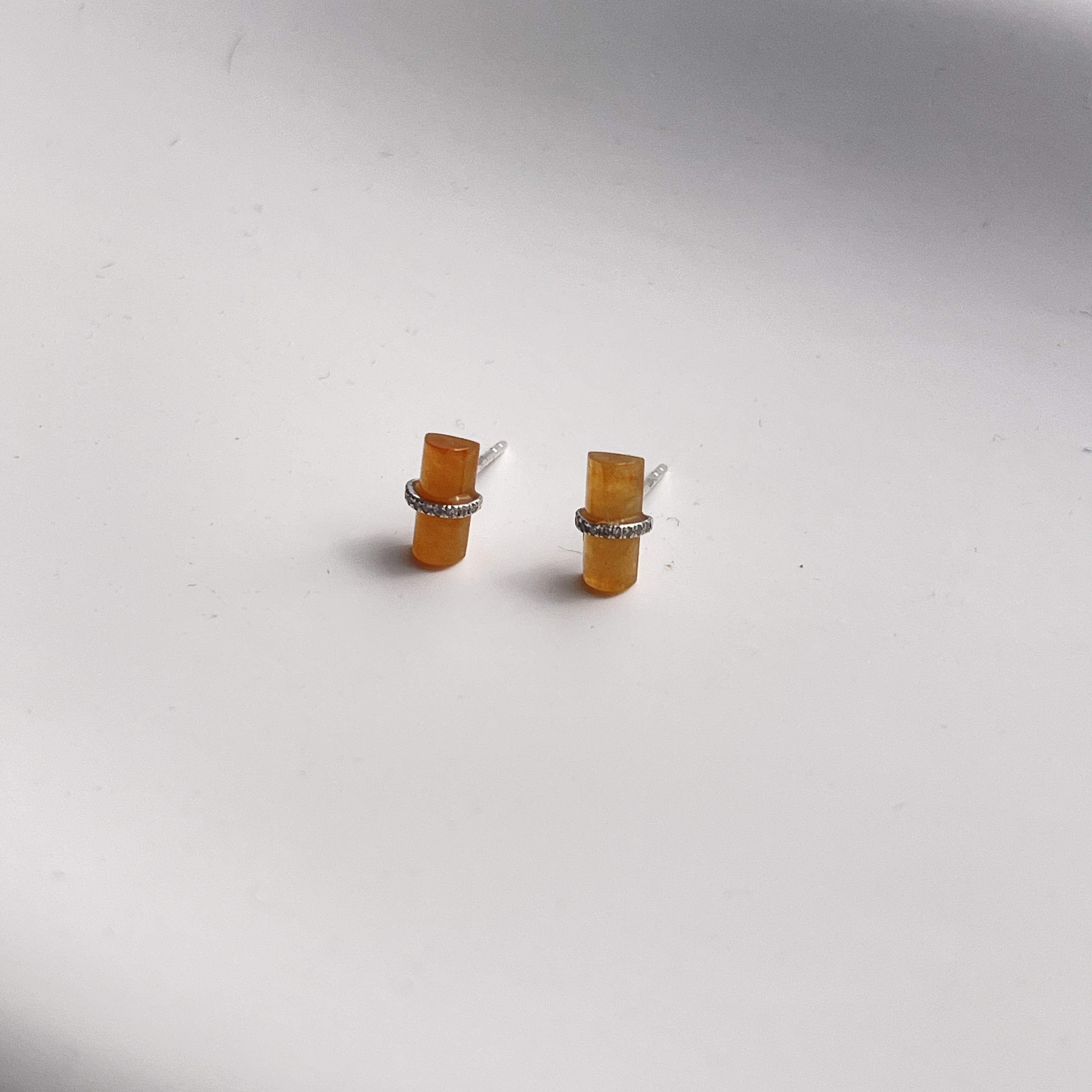 18K White Gold Green Jade Cabochons Earrings (PJA00301)