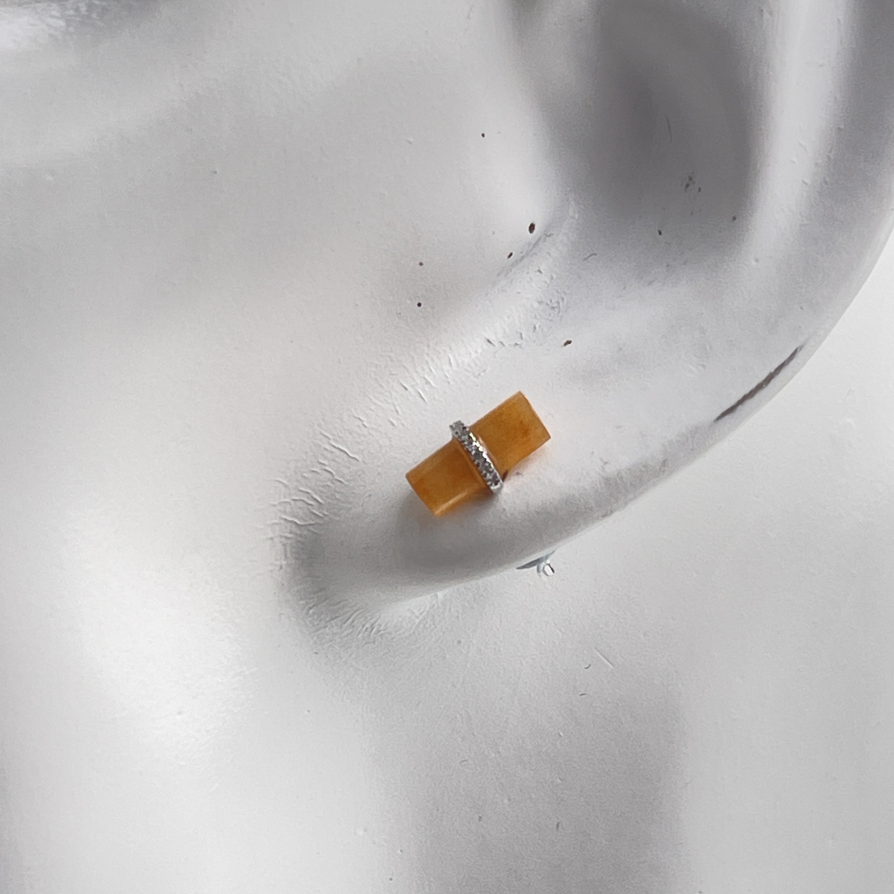 18K White Gold Green Jade Cabochons Earrings (PJA00301)