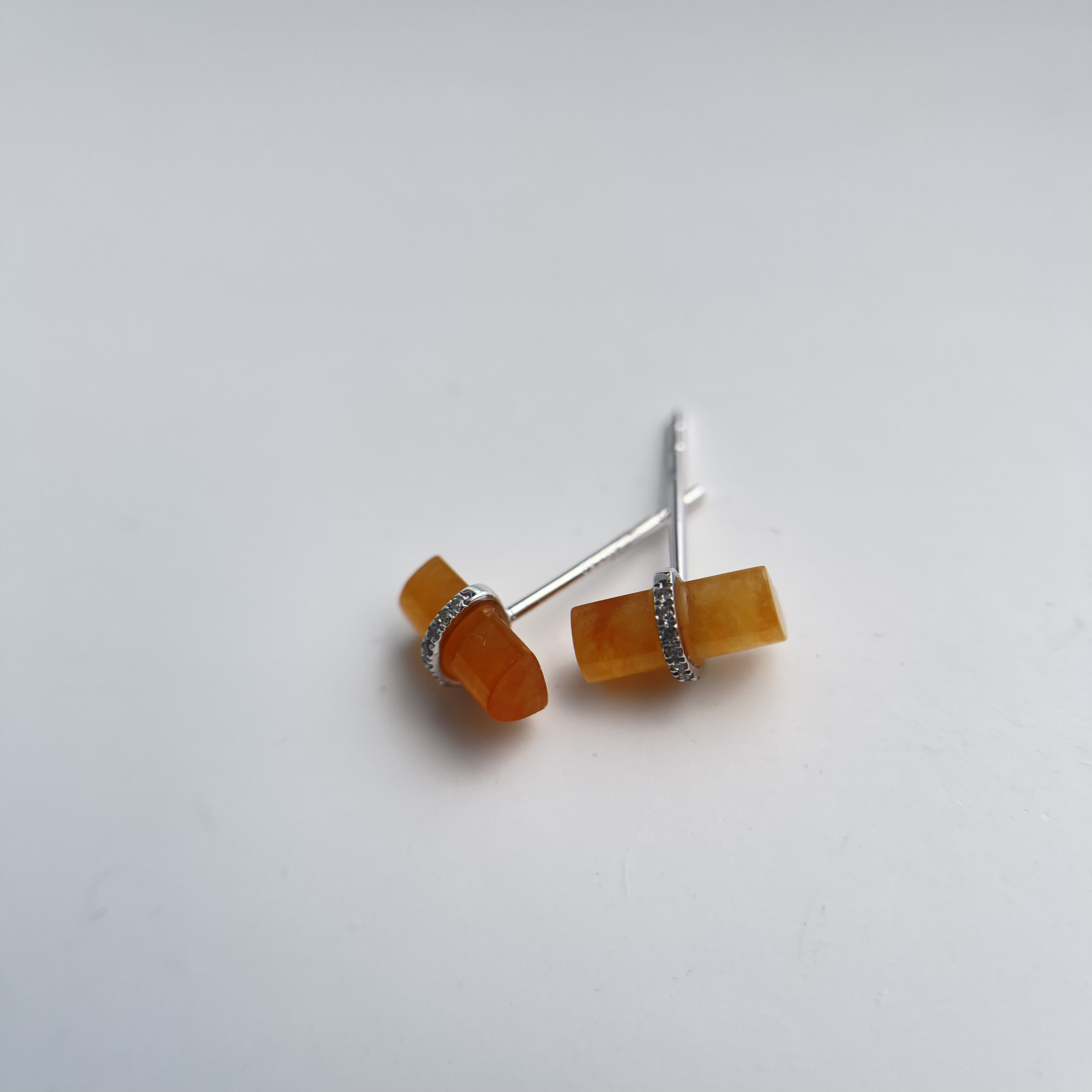 18K White Gold Green Jade Cabochons Earrings (PJA00301)