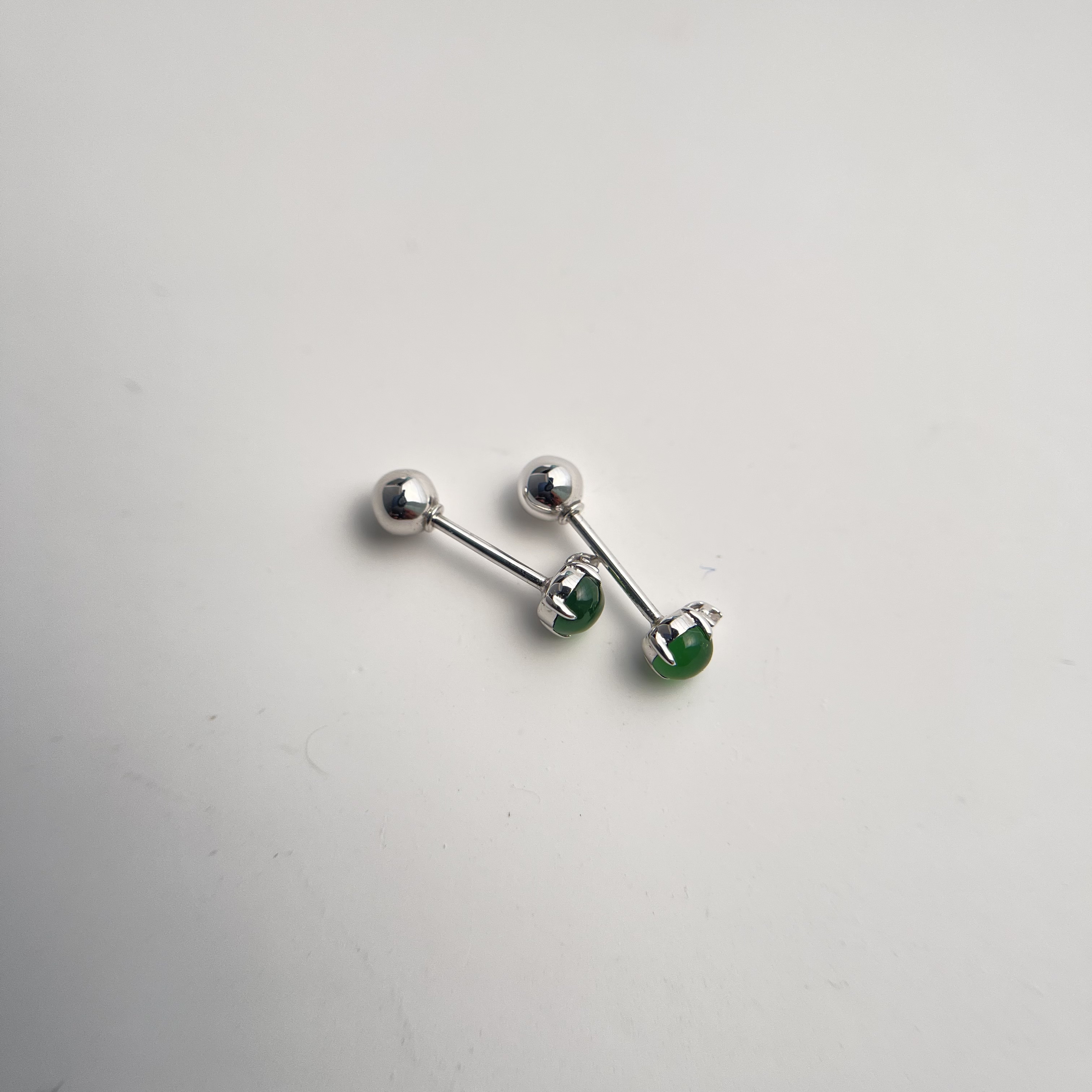 18k White Gold Green Jade Cabochons Earrings (PJA00356)