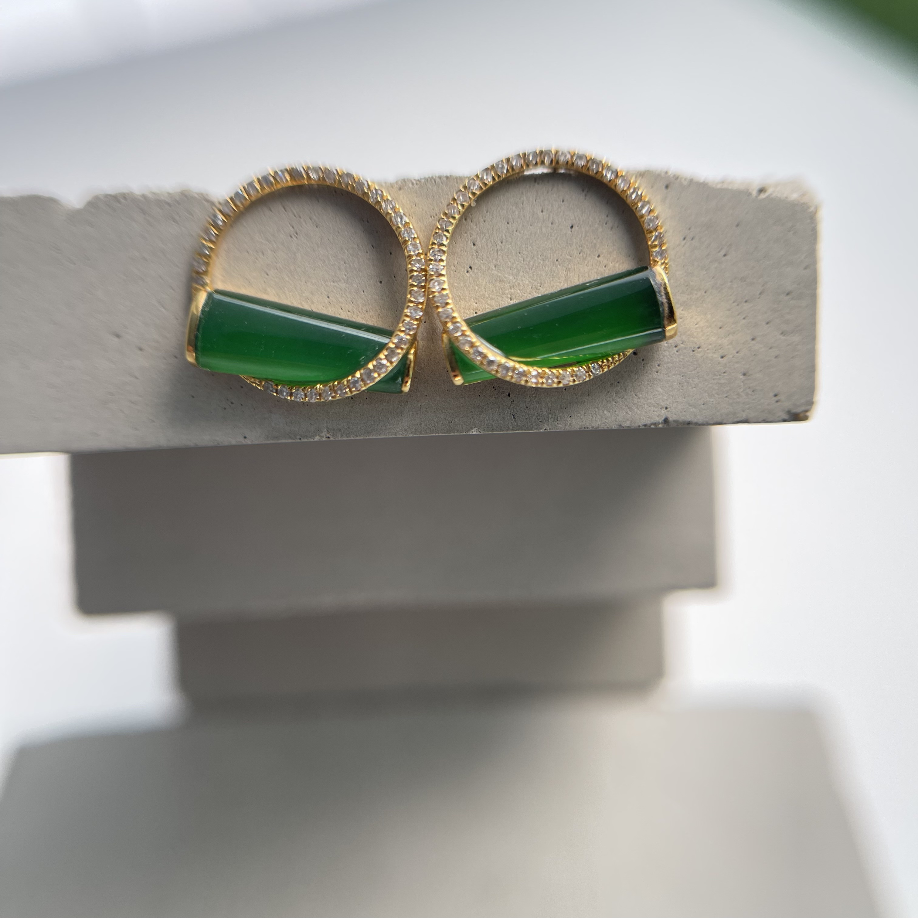 18K Yellow Gold Imperial Green Jade Earrings (PJA00354)