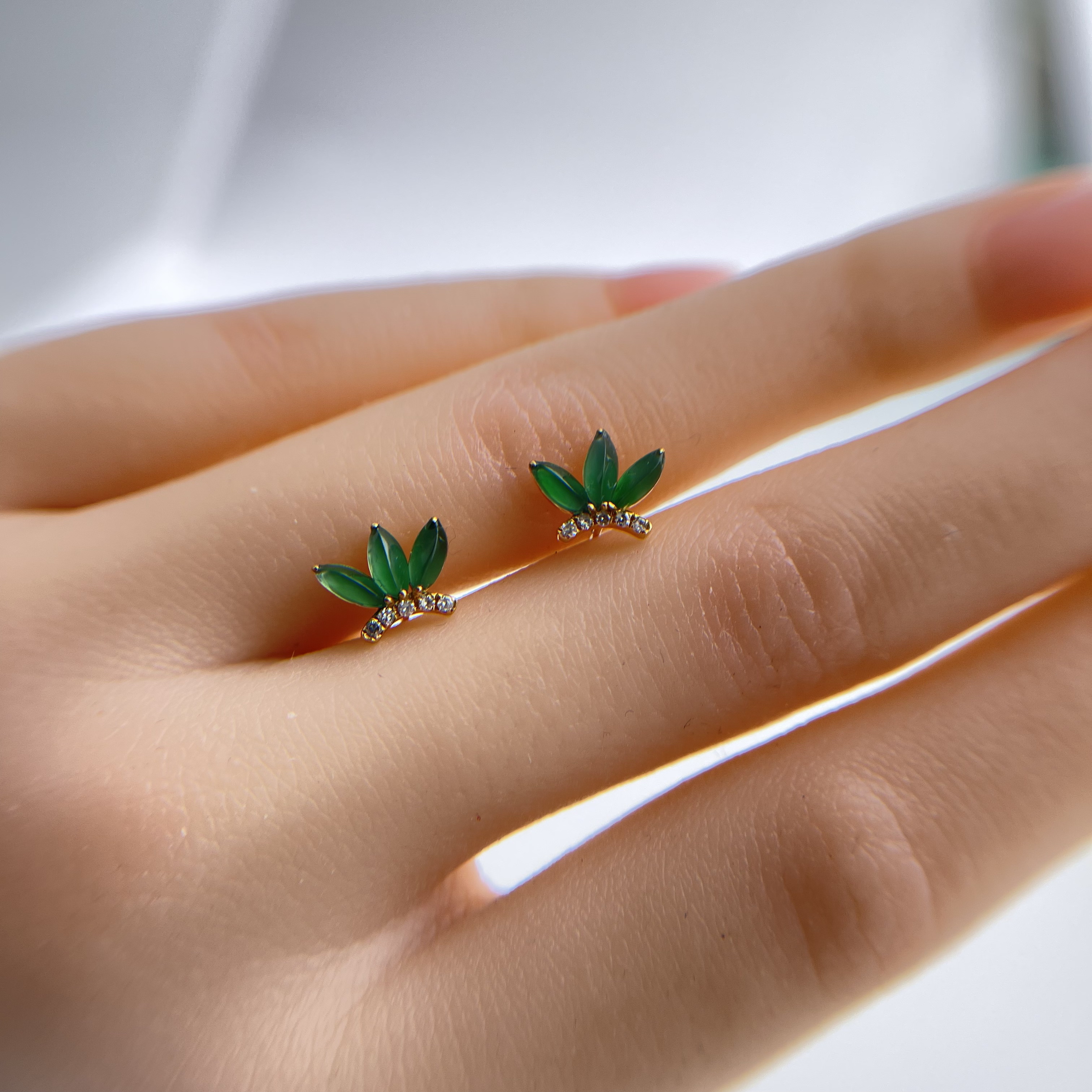 18K Yellow Gold Green Jade Earrings (PJA00357)