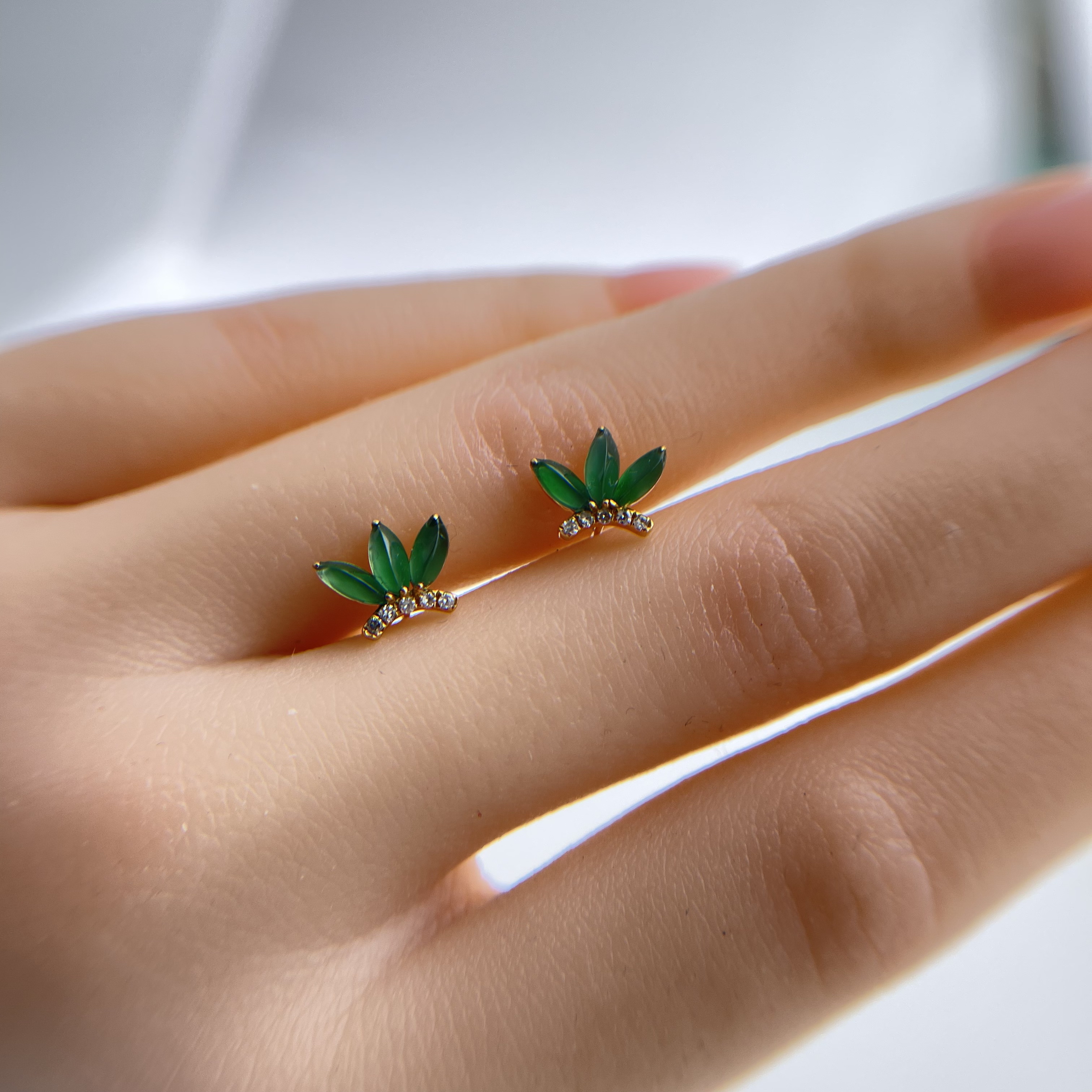 18K Yellow Gold Green Jade Earrings (PJA00357)