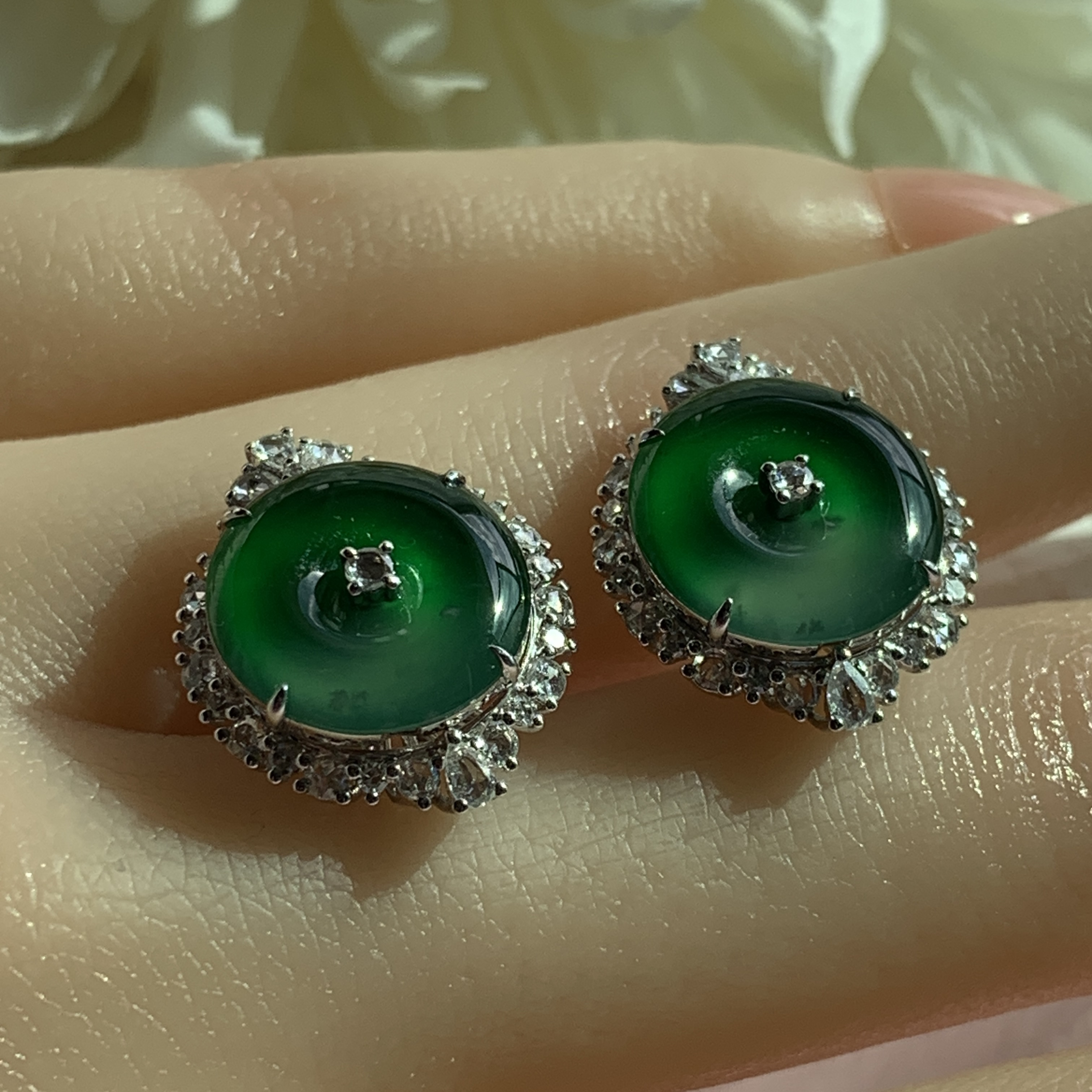 18K White Gold Green Jade Safety Coin Earrings (PJA00649)