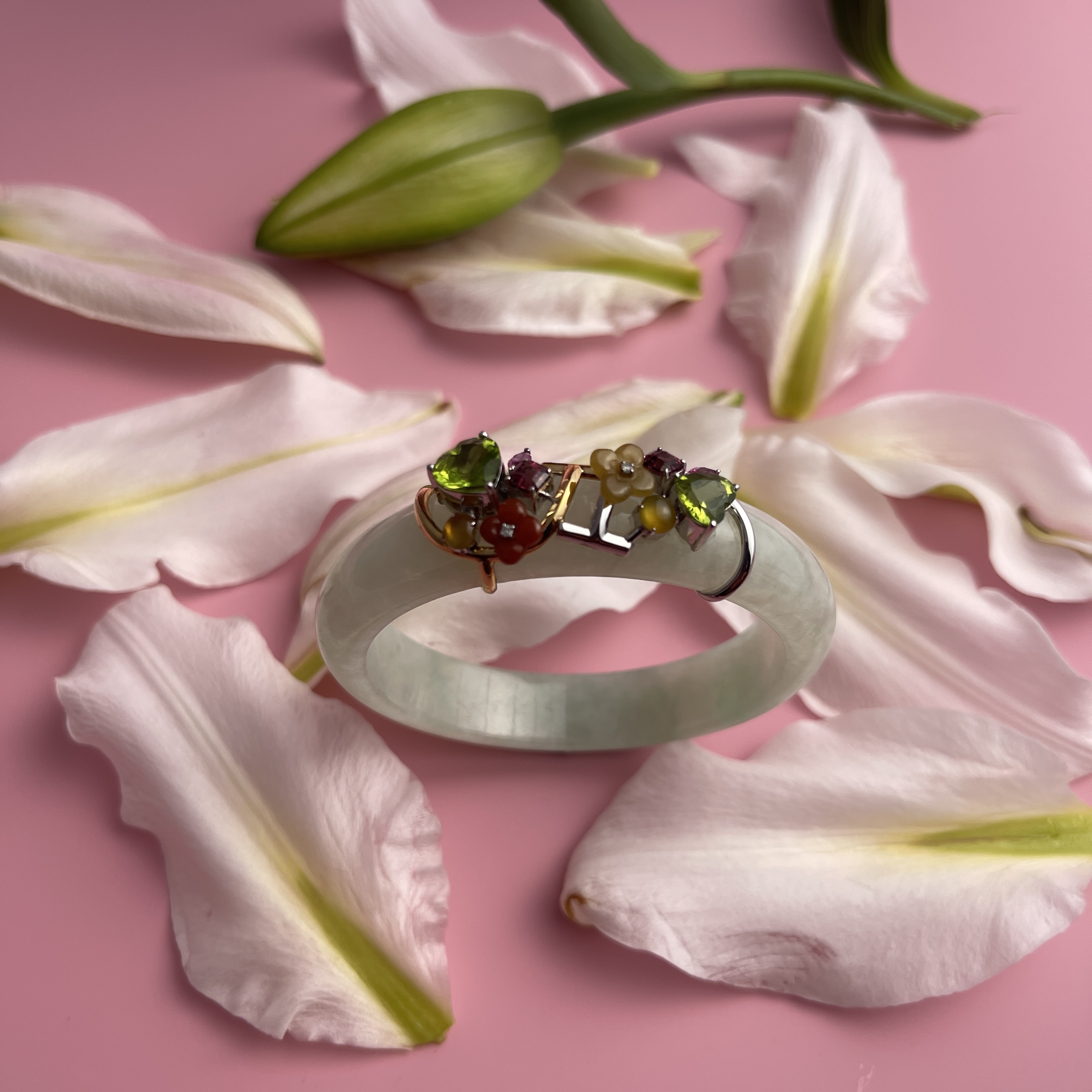 18K White Gold Trapezium Jade Pendant  (PJA00054)