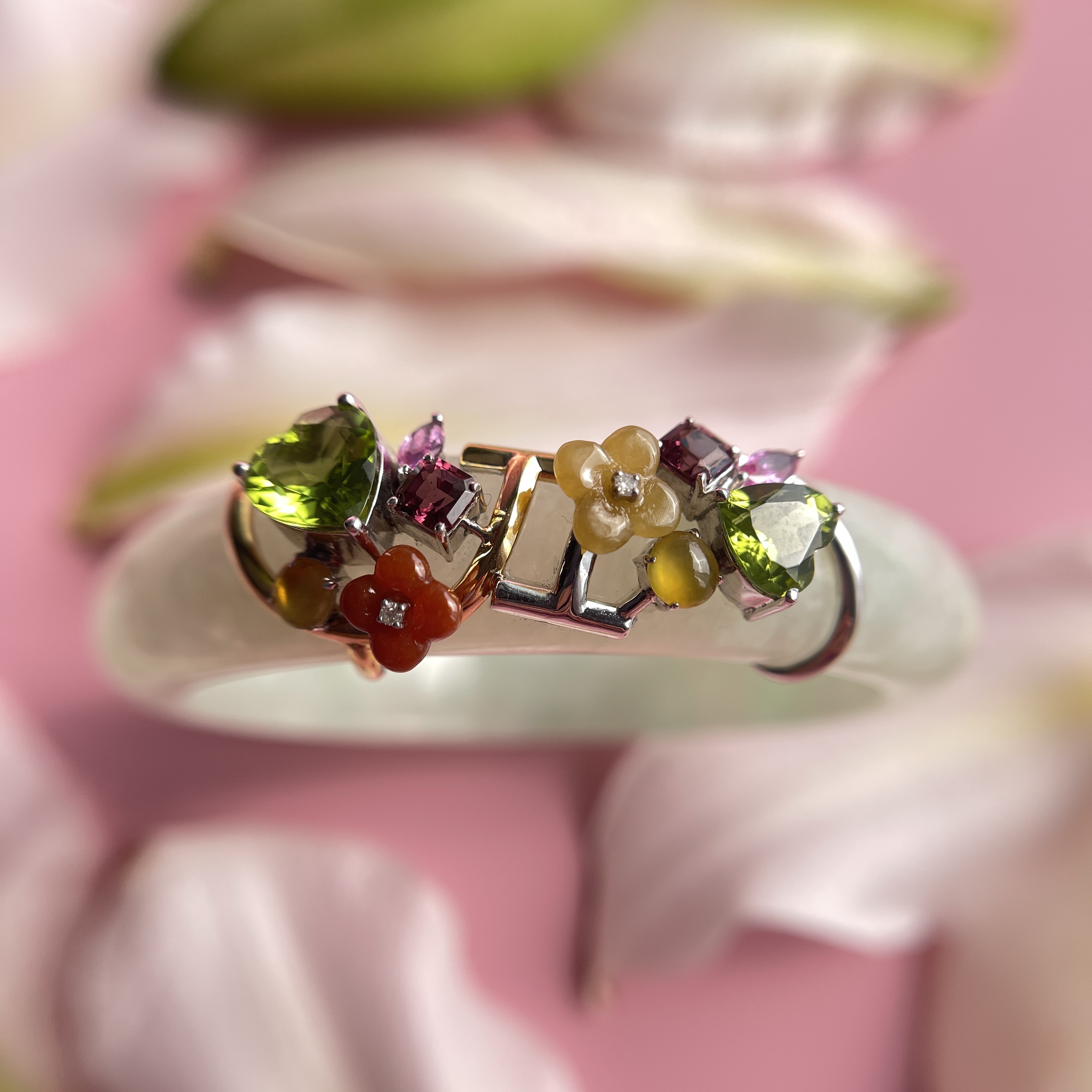 18K White Gold Trapezium Jade Pendant  (PJA00054)