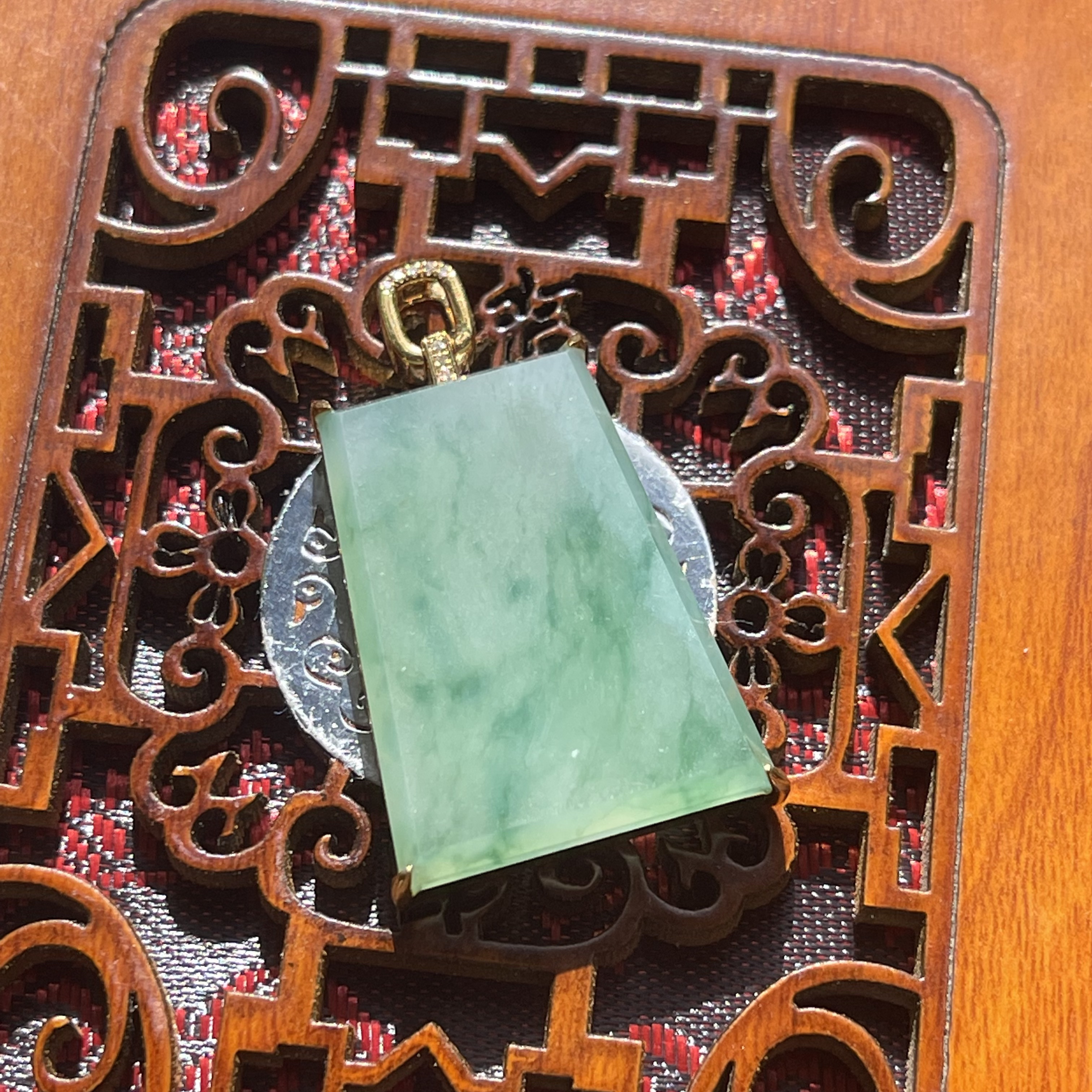 18K Yellow Gold Trapezoid Faceted Pendant  (PJA00403)