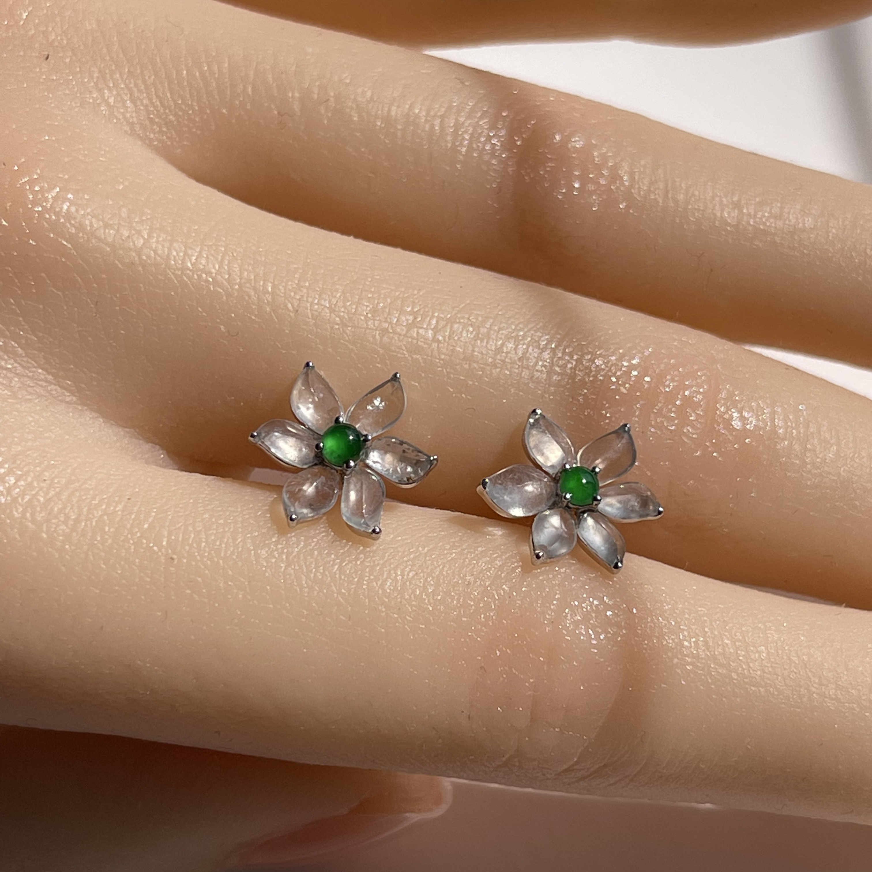 18K White Gold Flower Jade Earrings (PJA00356)