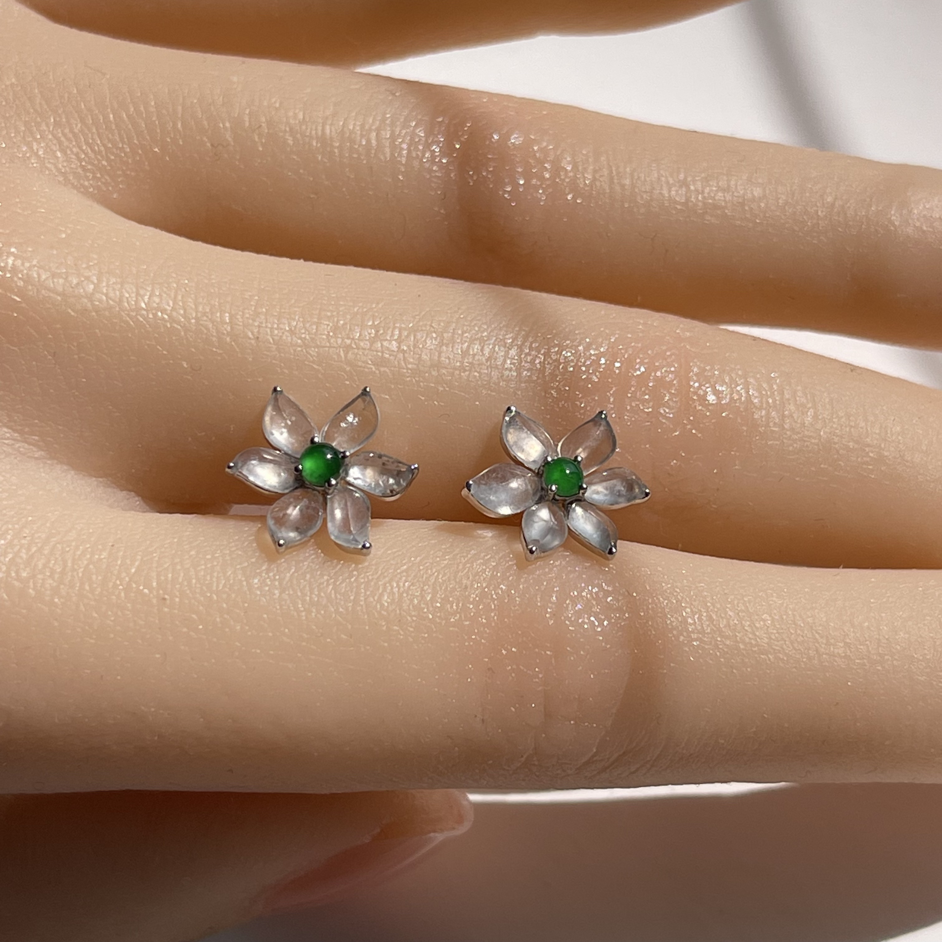 18K White Gold Flower Jade Earrings (PJA00356)