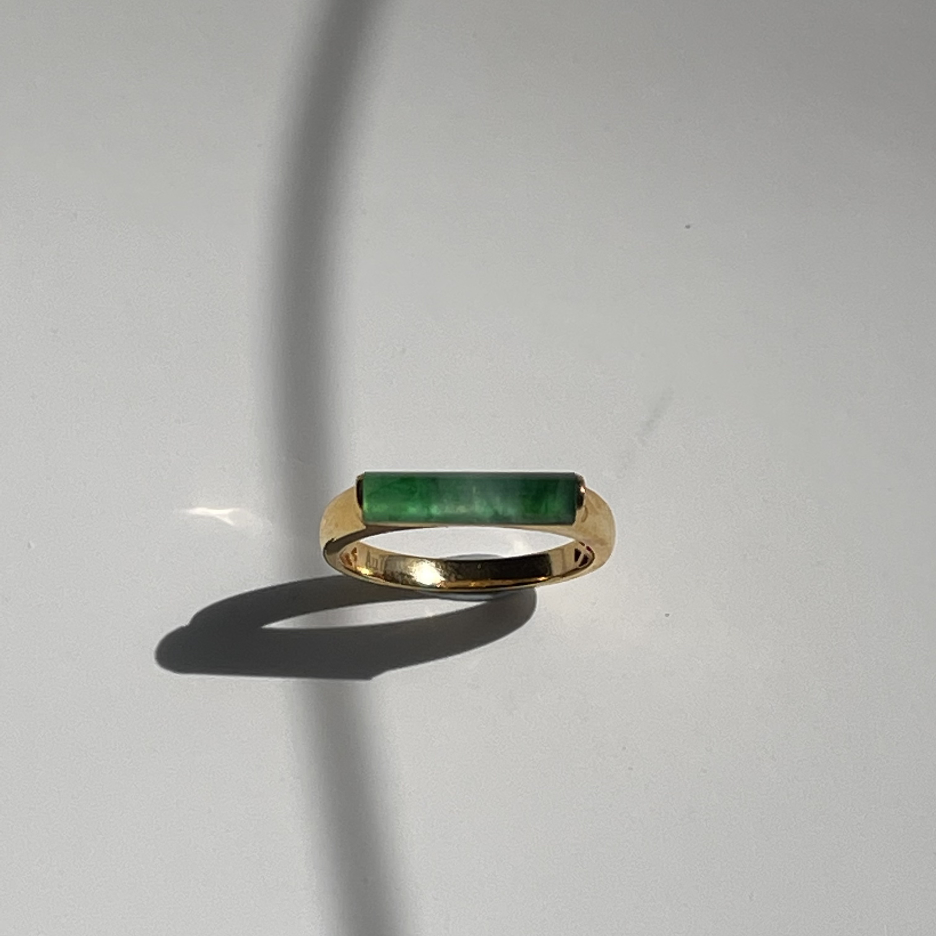 18K Yellow Gold Saddle Jade Ring (PJA00410)