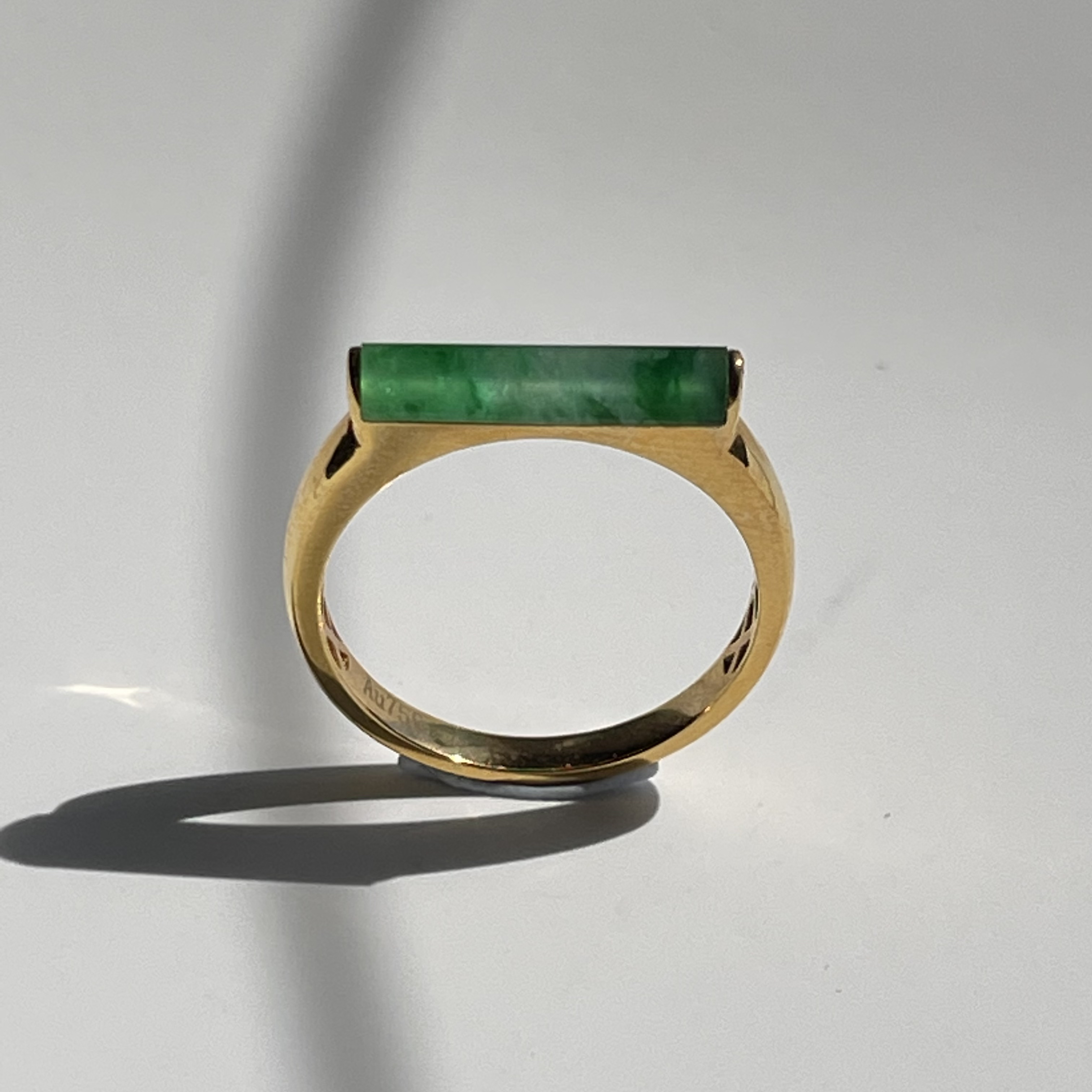 18K Yellow Gold Saddle Jade Ring (PJA00410)