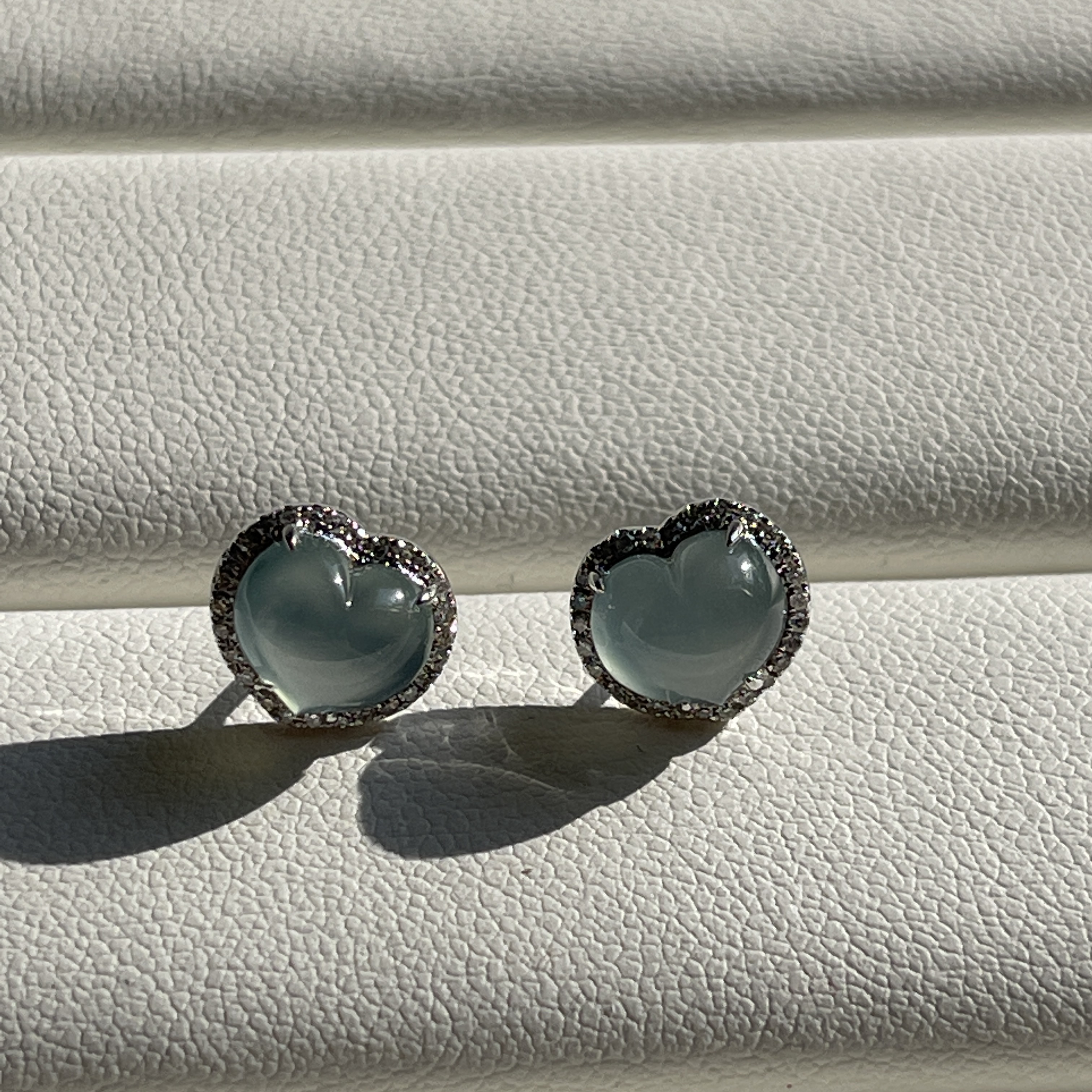 18K White Gold Light Blue Heart Shaped Jade Earrings (PJA00414)