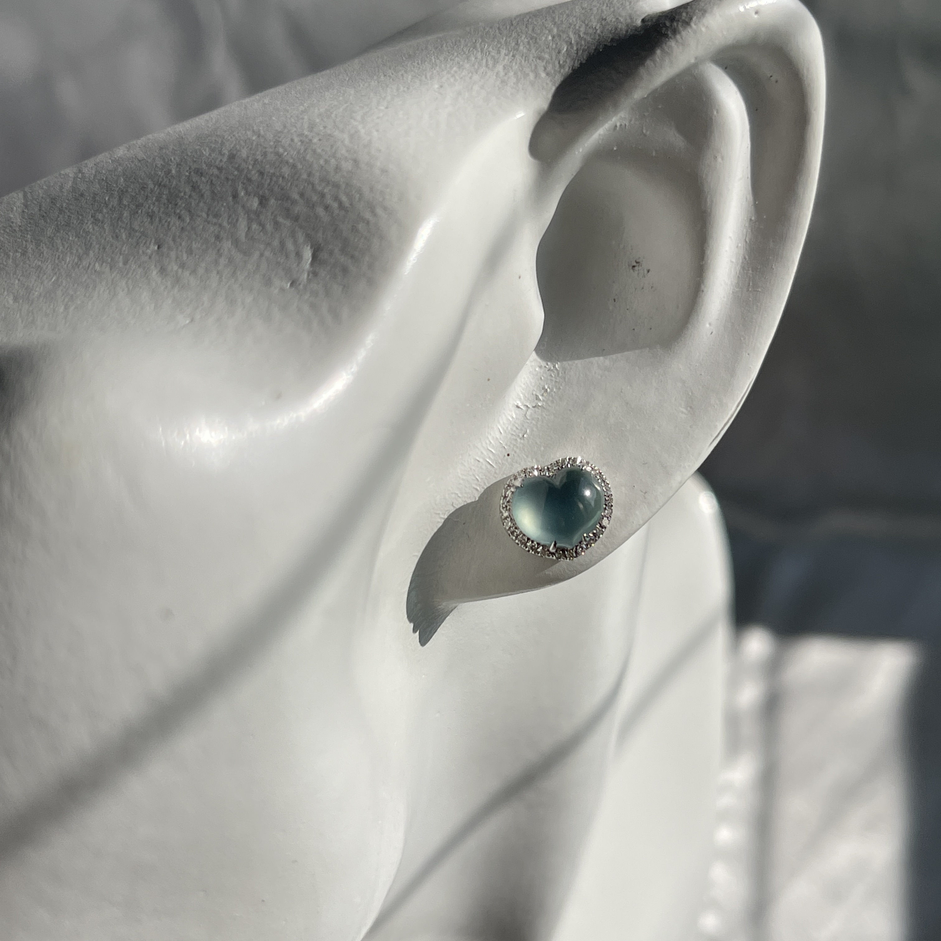 18K White Gold Light Blue Heart Shaped Jade Earrings (PJA00414)