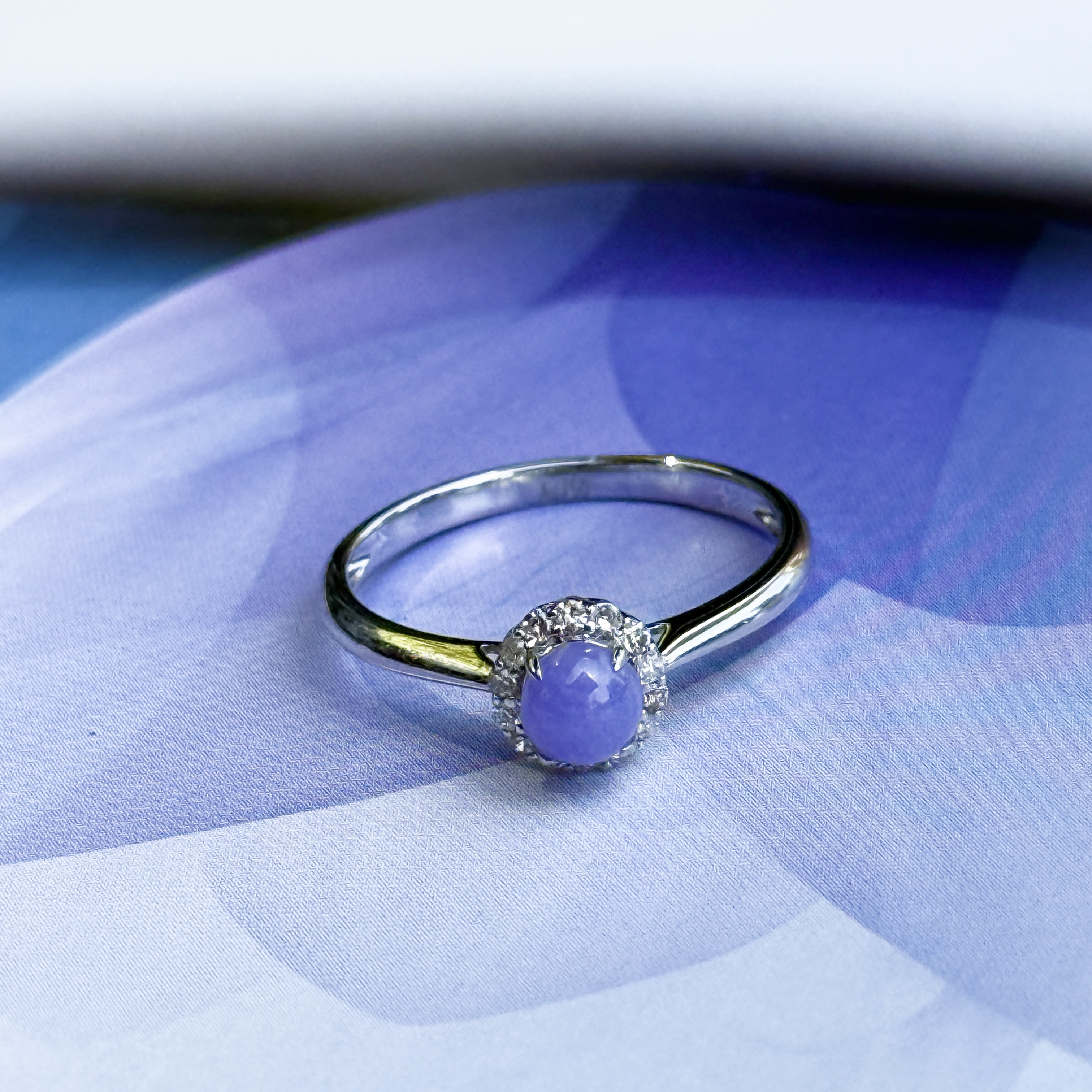 18K White Gold Lavender Jade Ring (PJA00514)