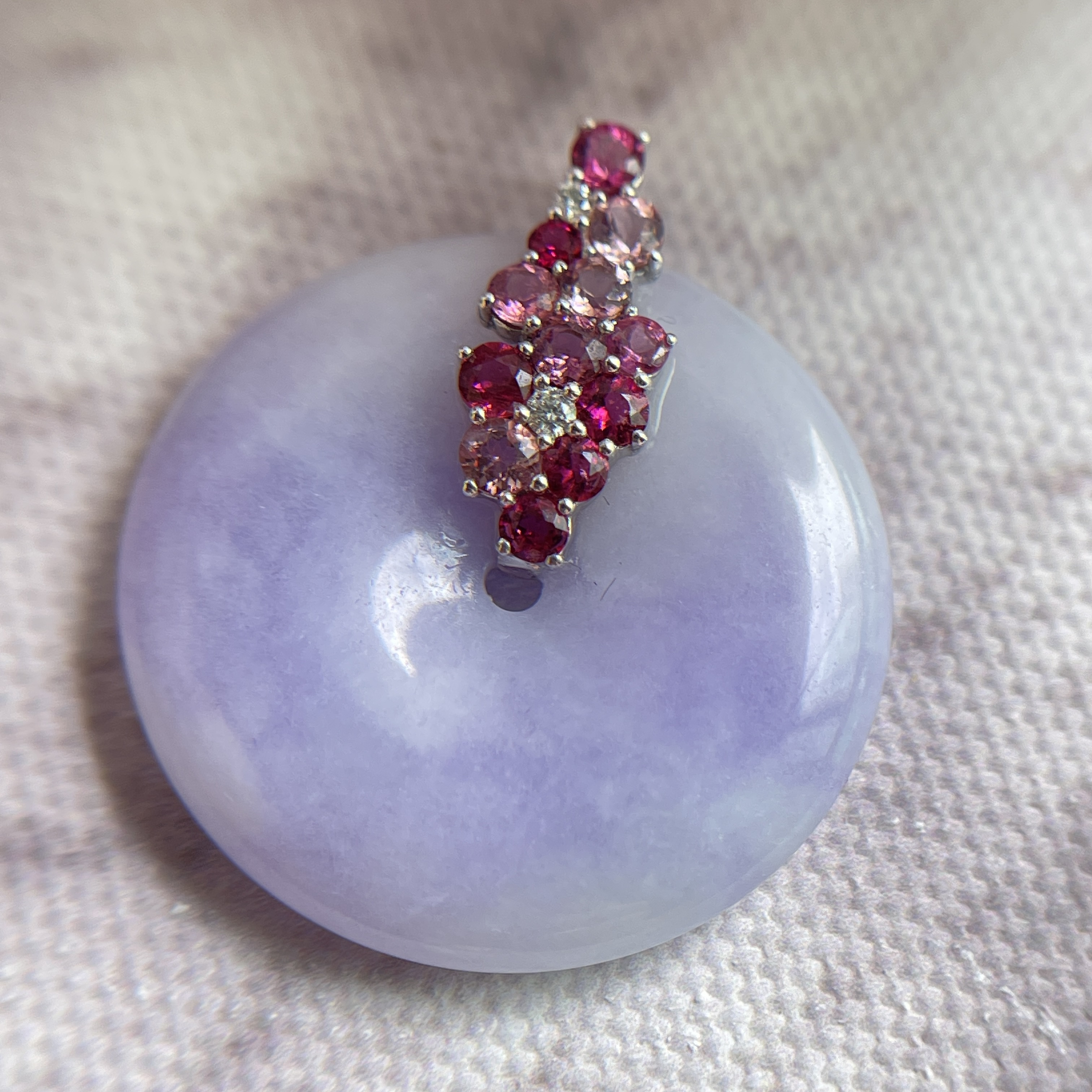 18K White Gold Lavender Safety Coin Jade Pendant (PJA00351)