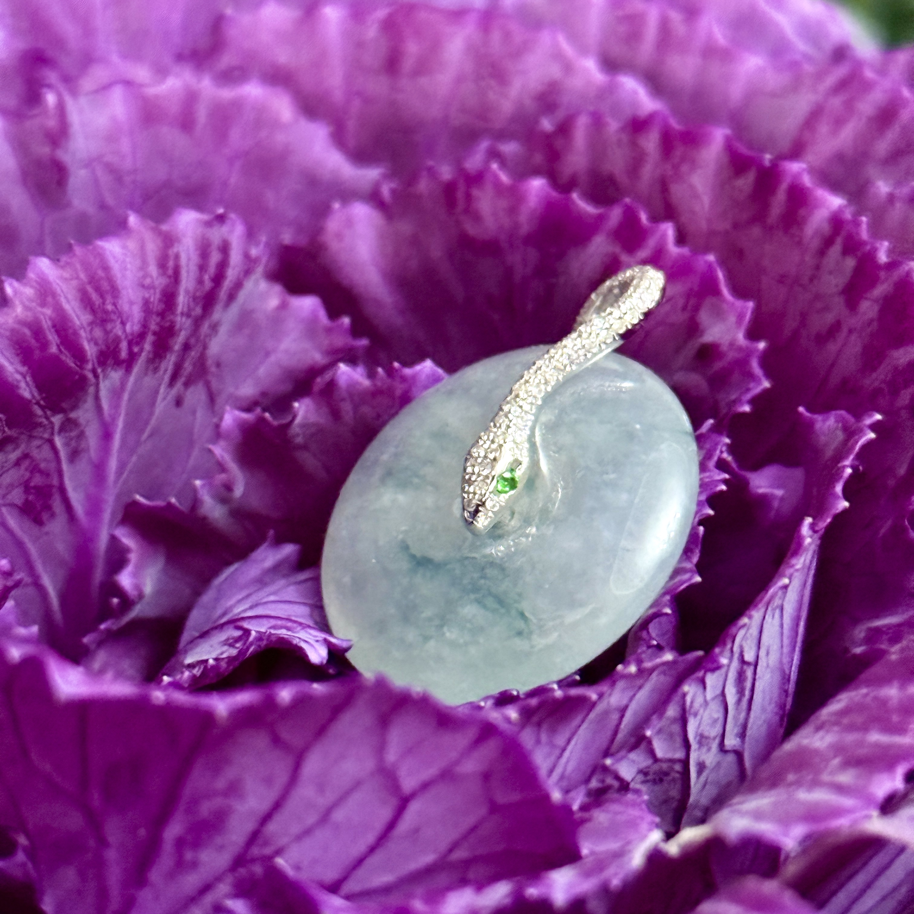 18k White Gold Safety Coin Pendant (PJA00569)