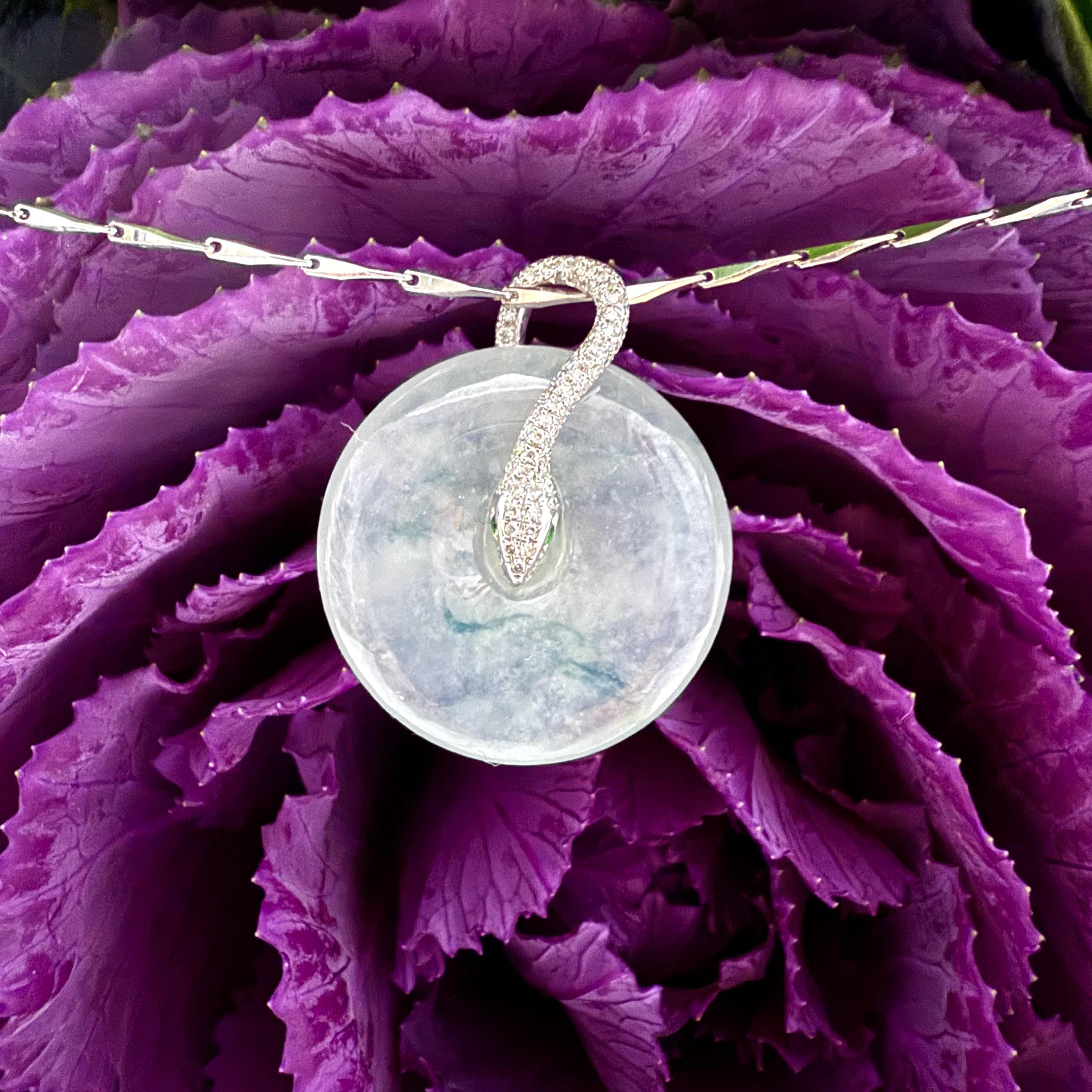 18k White Gold Safety Coin Pendant (PJA00569)