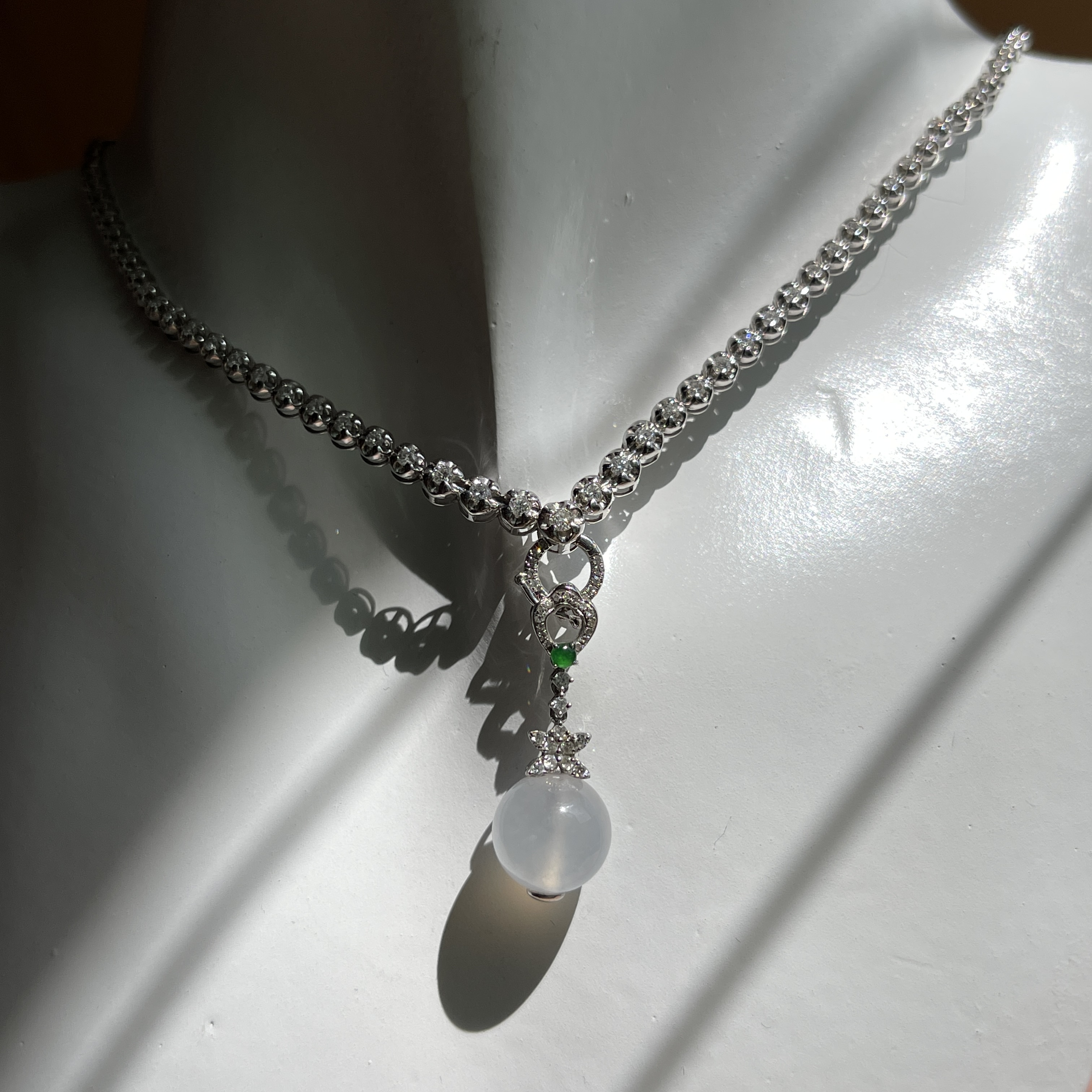 18k White Gold Jade Bead Drop Earrings (PJA00065)