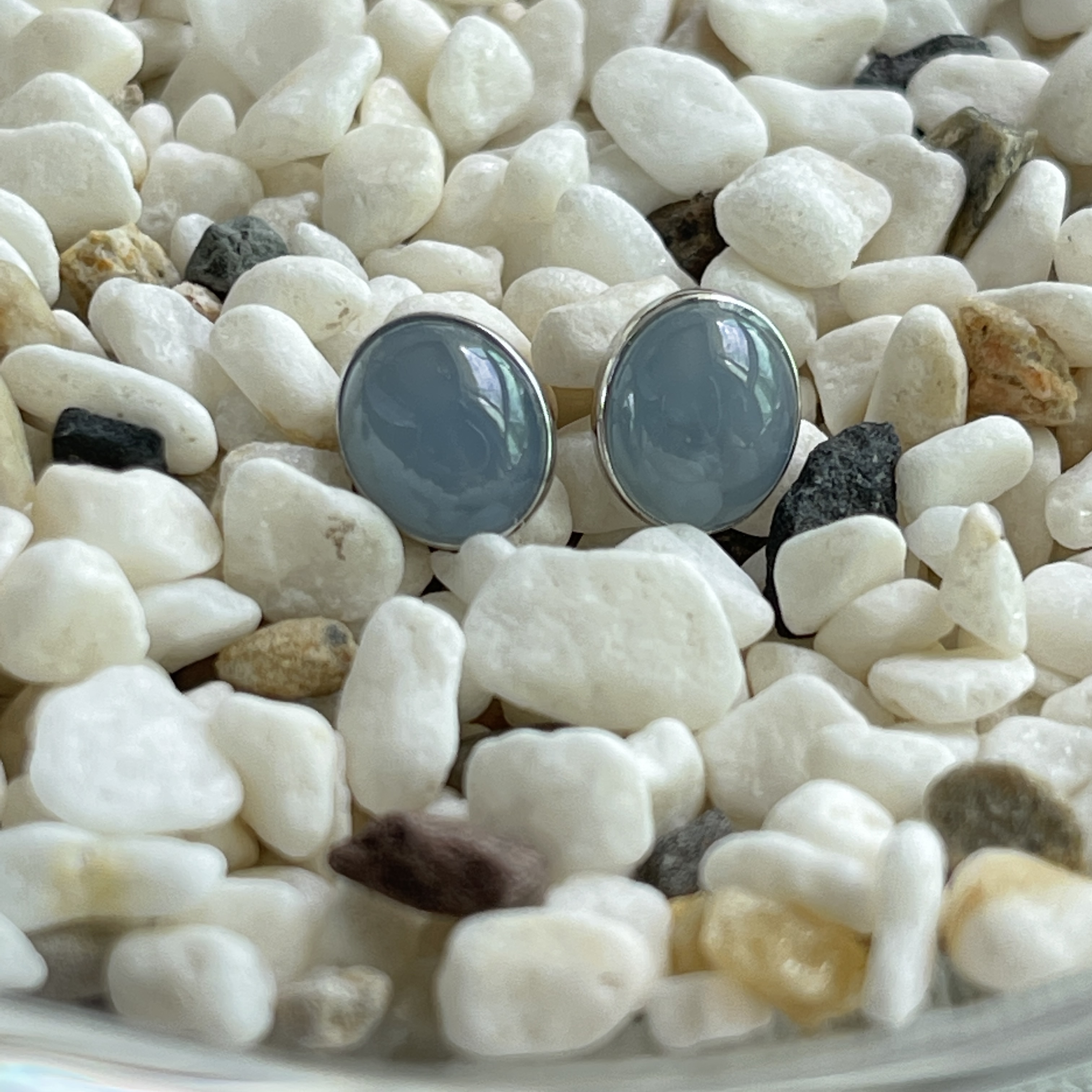 18K White Gold Sky Blue Ear Studs (PJA00416)