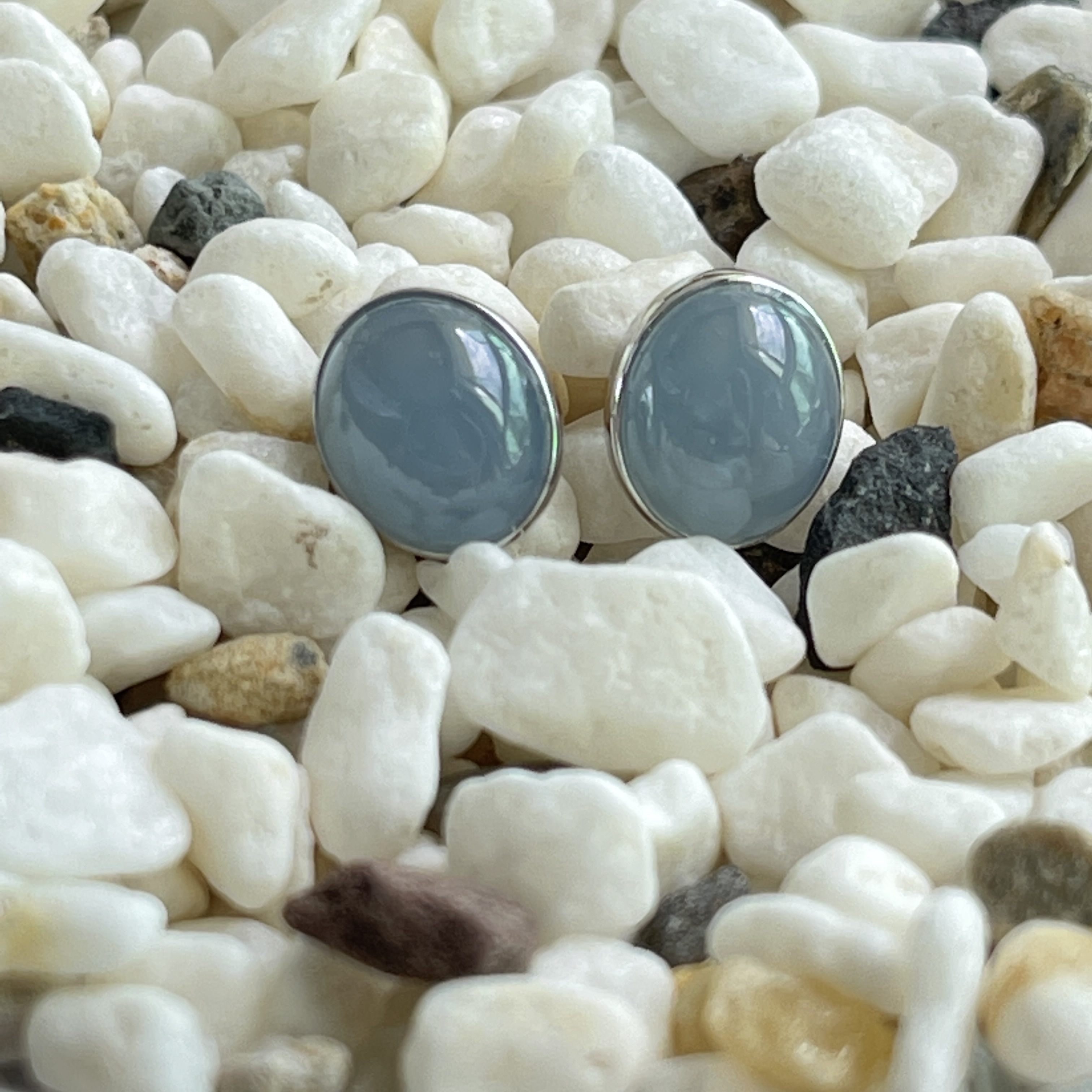 18K White Gold Sky Blue Ear Studs (PJA00416)