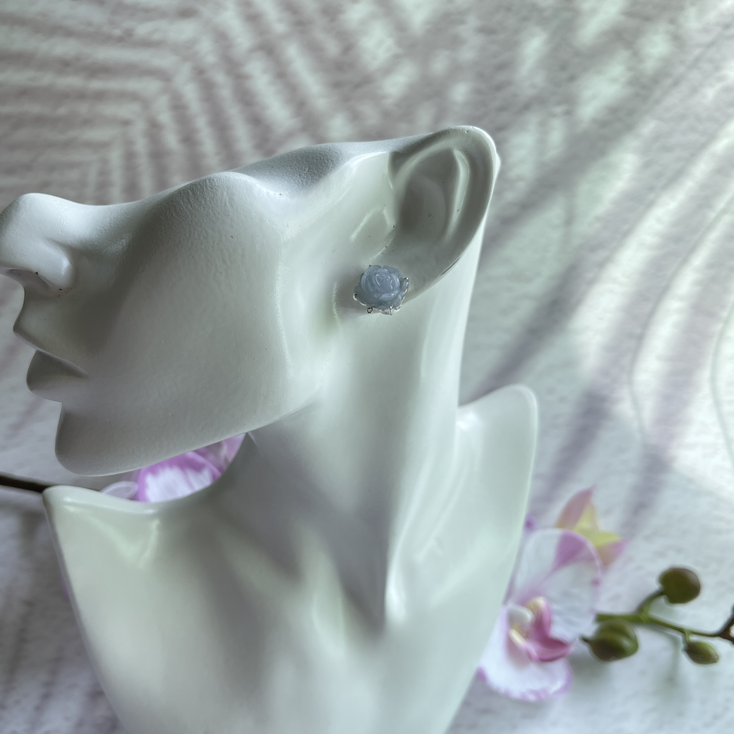 18K White Gold Carved Jade Earrings (PJA00441)