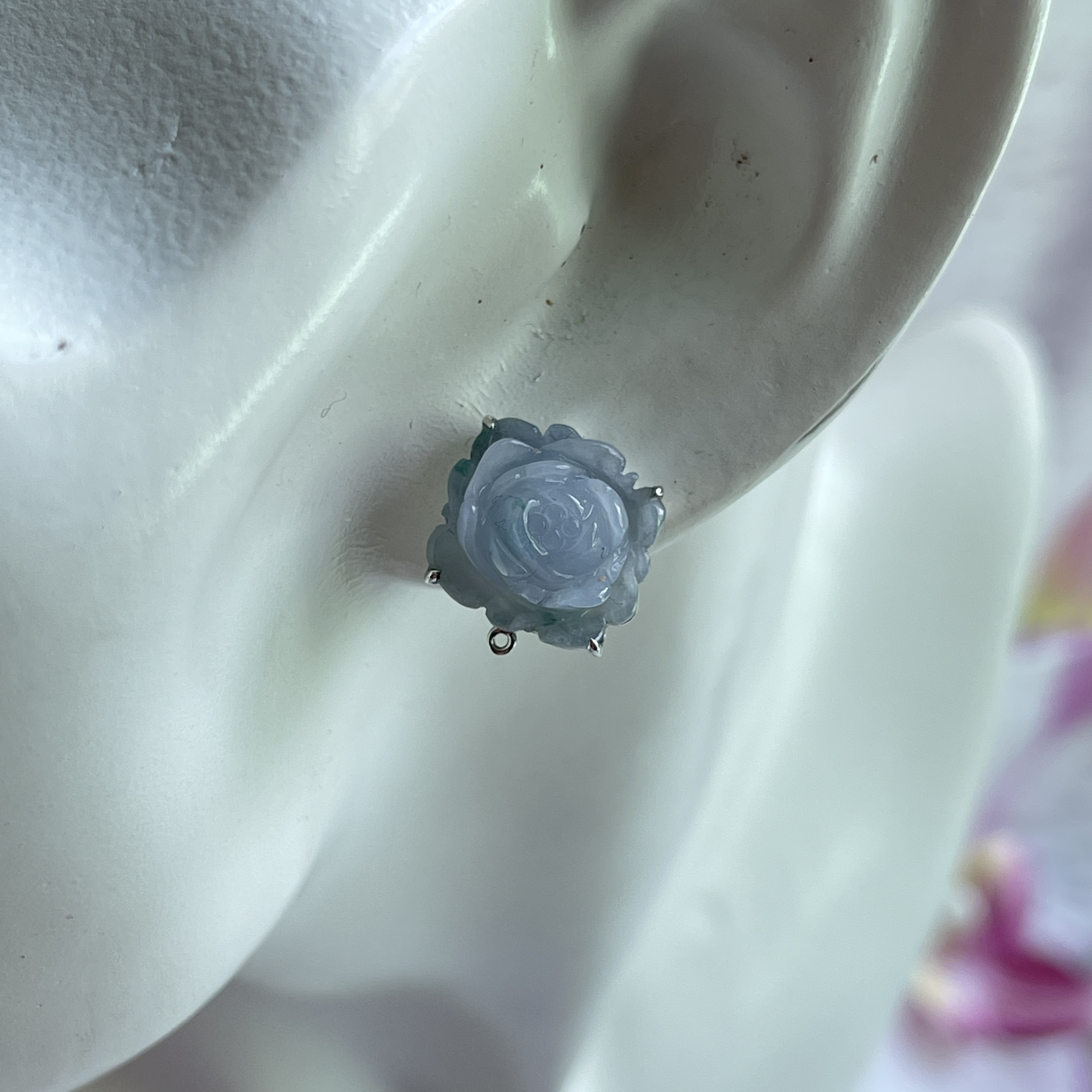 18K White Gold Carved Jade Earrings (PJA00441)