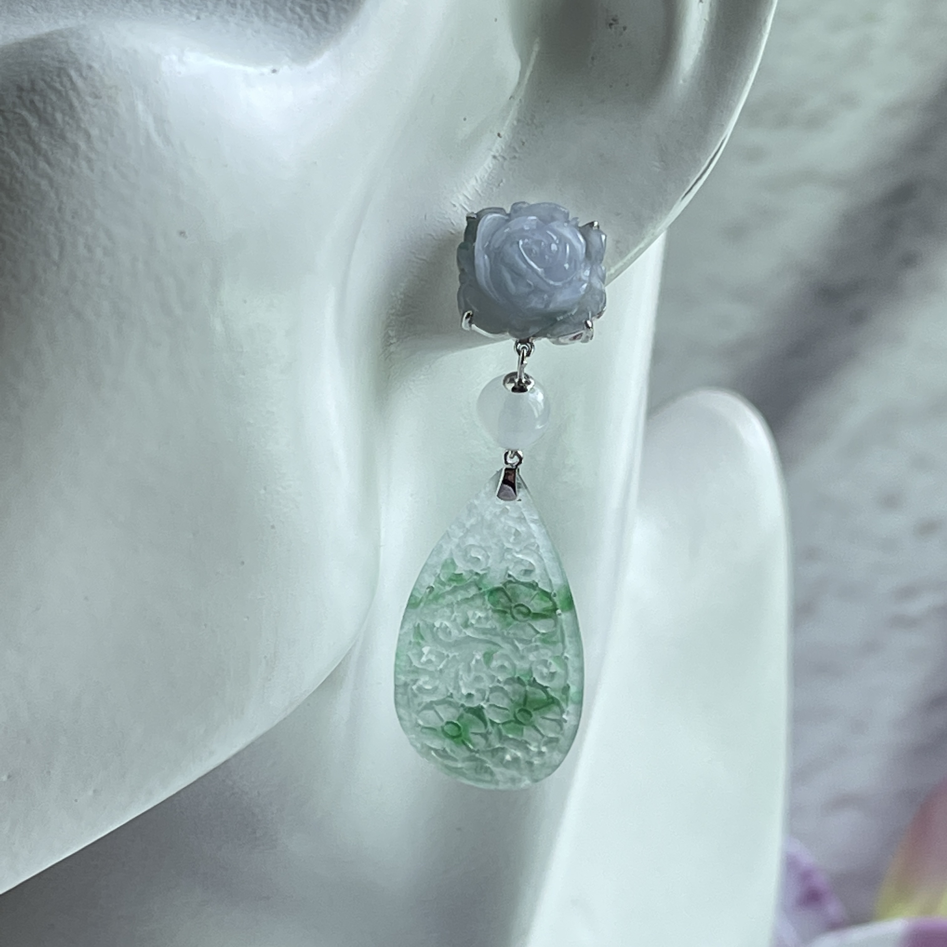 18K White Gold Carved Jade Earrings (PJA00441)