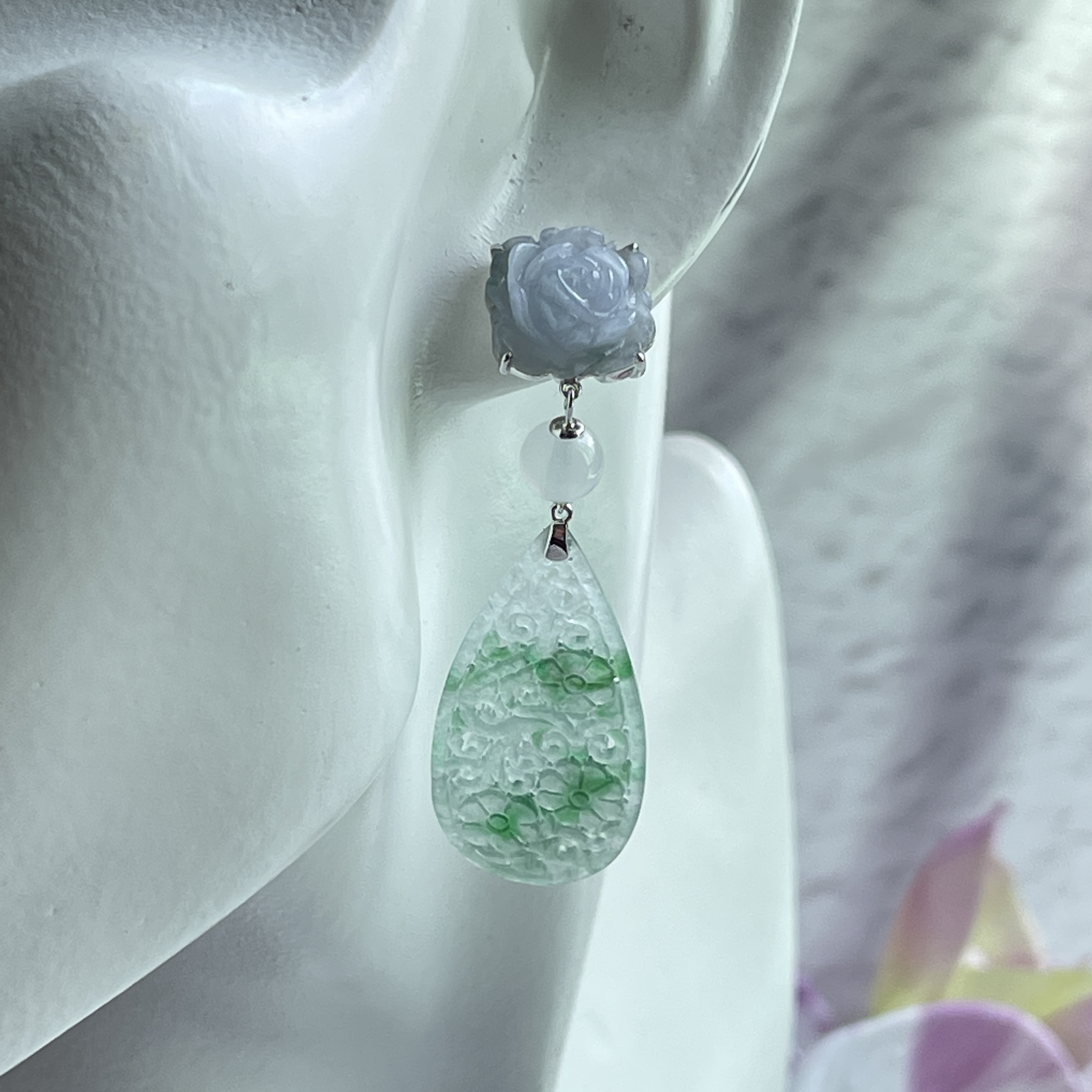 18K White Gold Carved Jade Earrings (PJA00441)