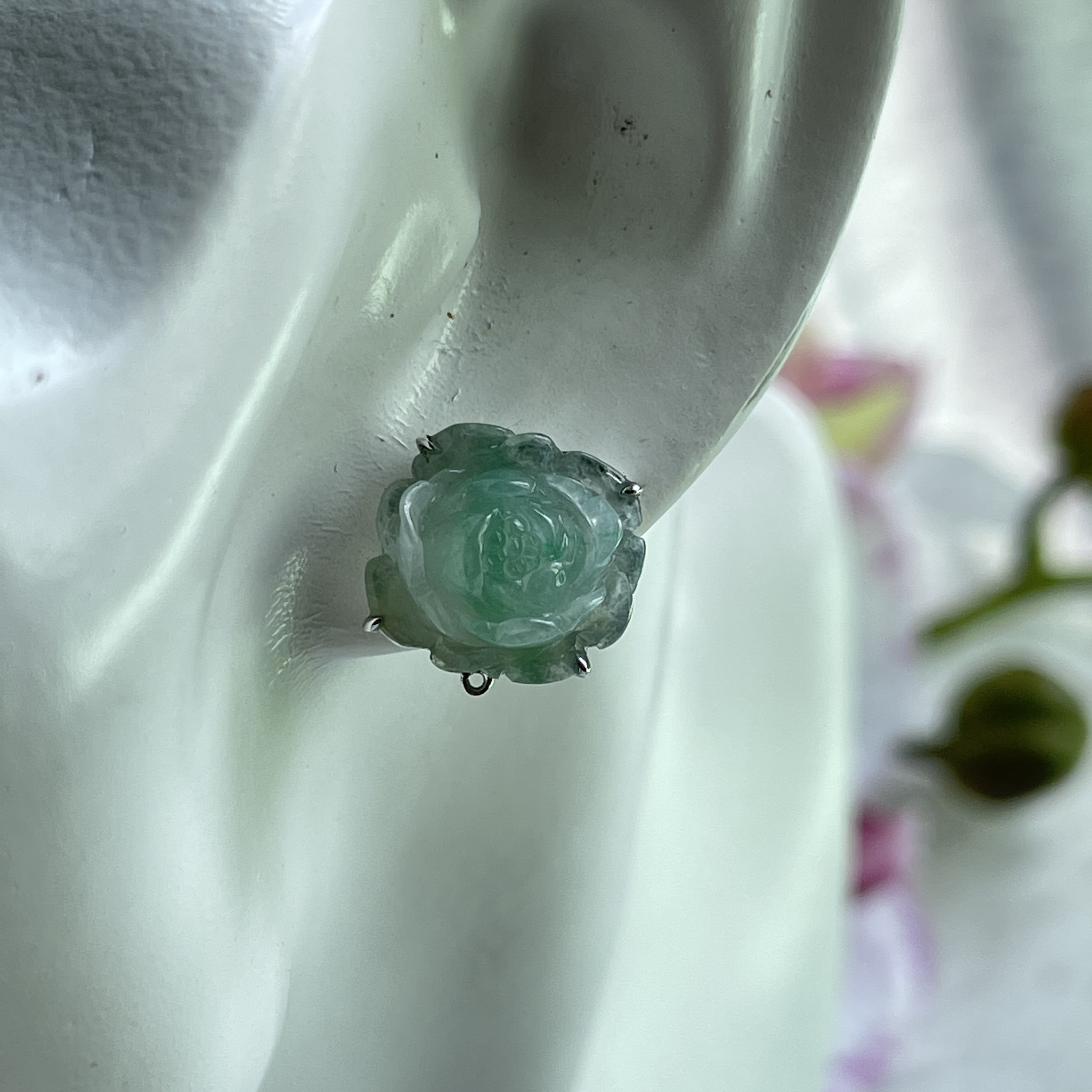 18K White Gold Carved Jade Earrings (PJA00441)