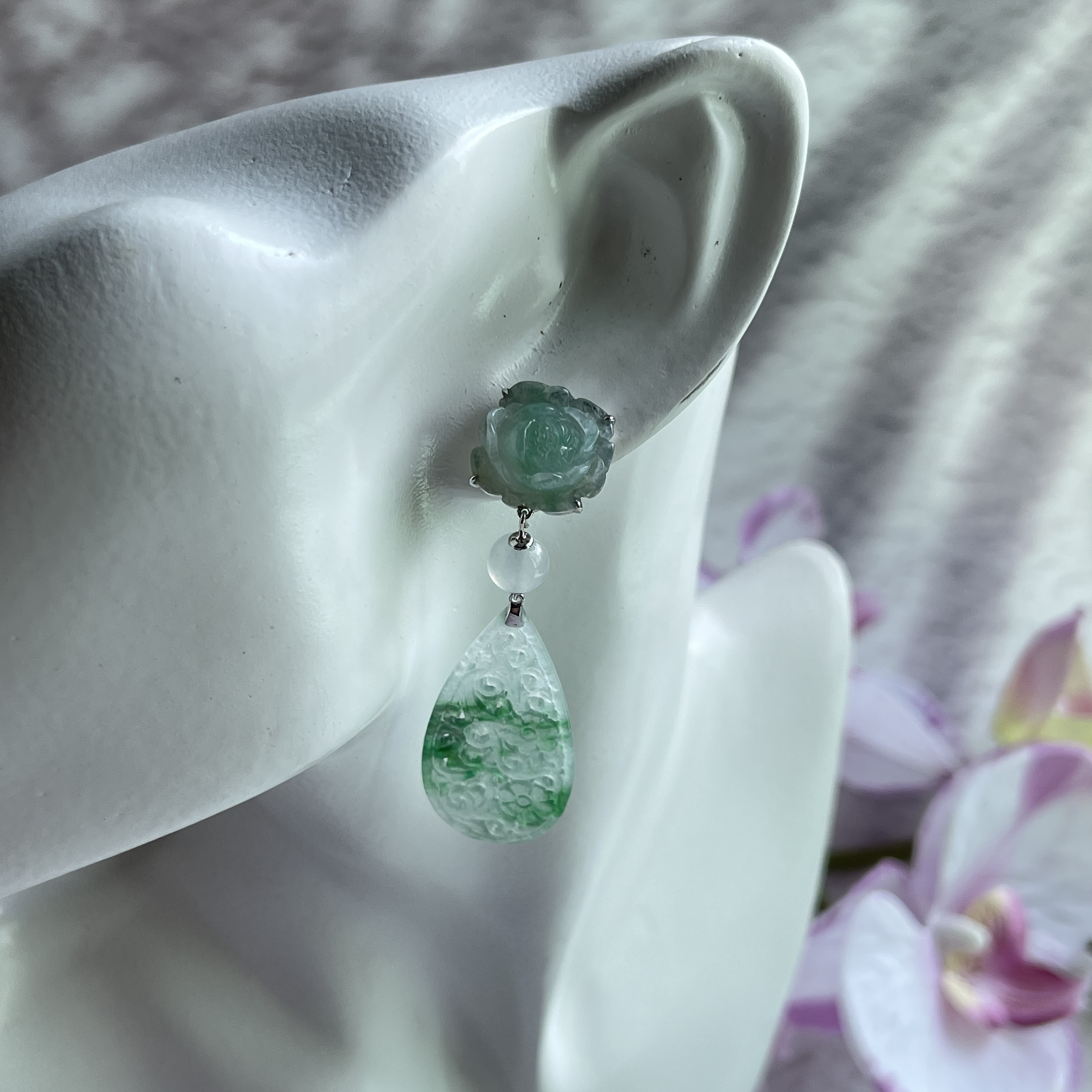 18K White Gold Carved Jade Earrings (PJA00441)
