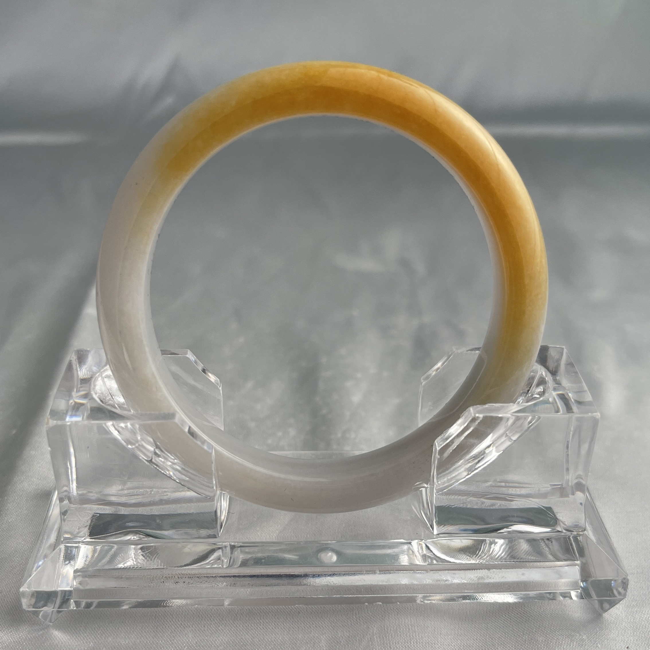 Yellow Jadeite Bangle (PJA00420)