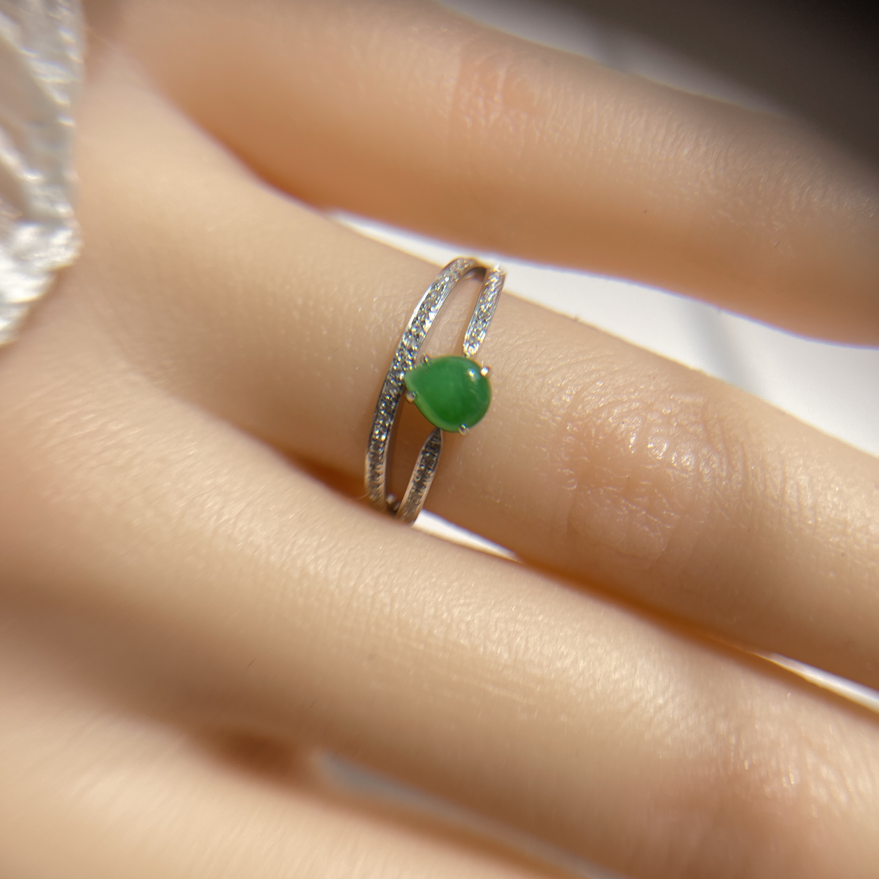 18K White Gold Green Jade Ring (PJA00421)