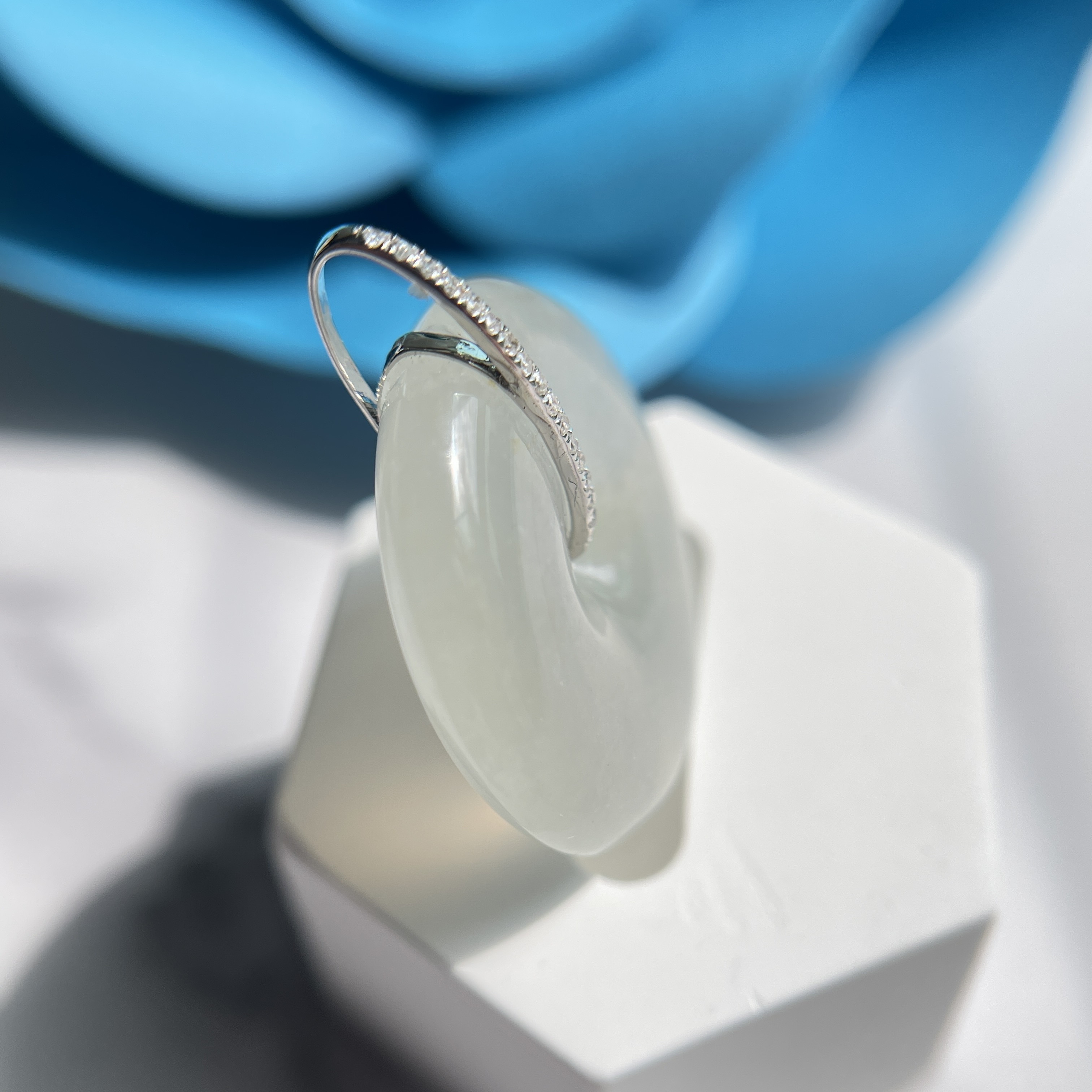 18K White Gold Safety Coin Jade Pendant (PJA00285)